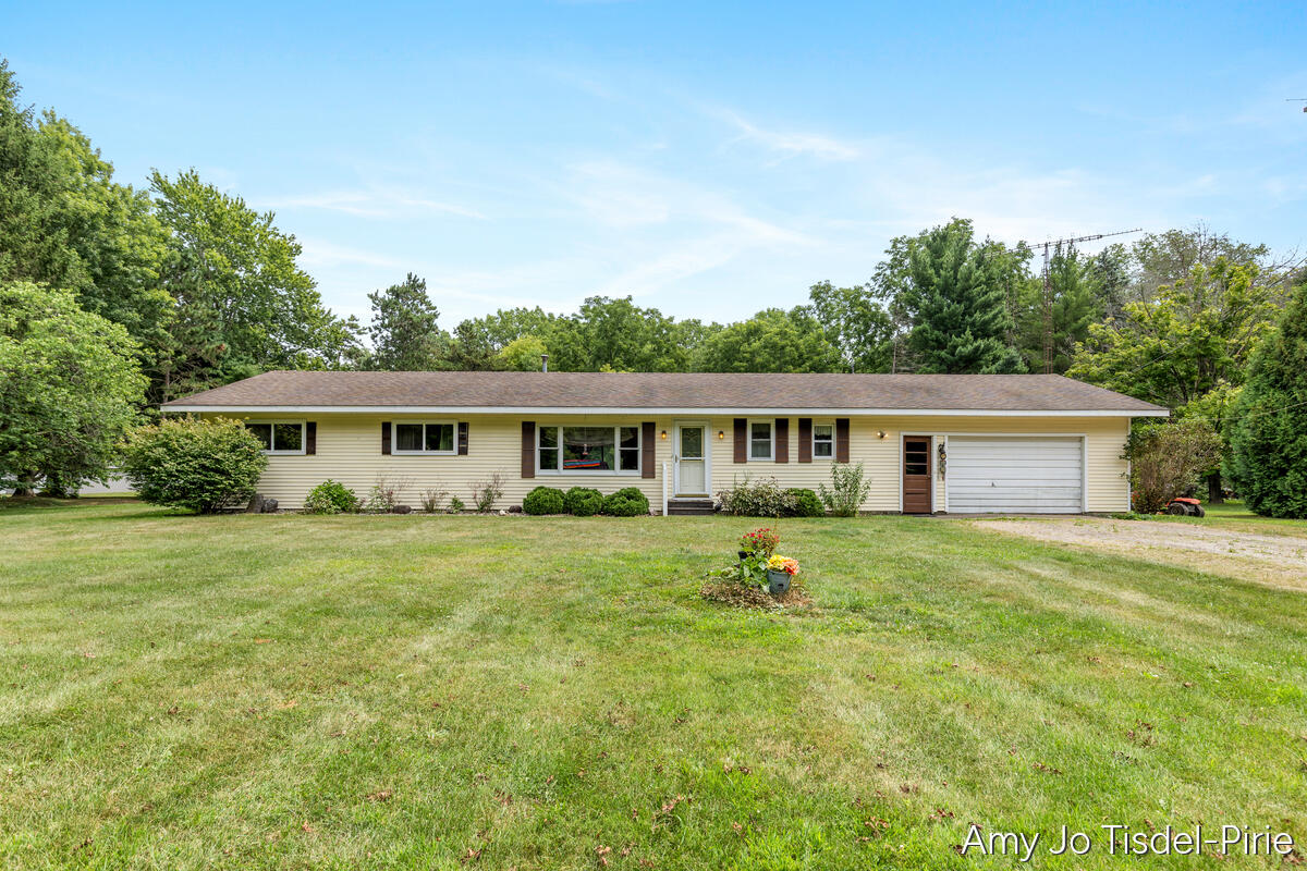 4547 Wellman Road — photo