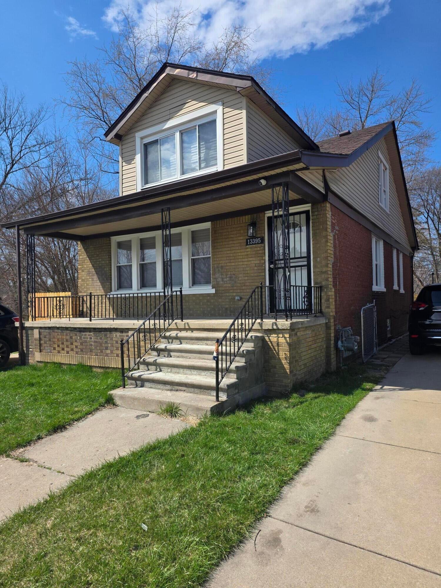 13395 Hampshire Street — photo