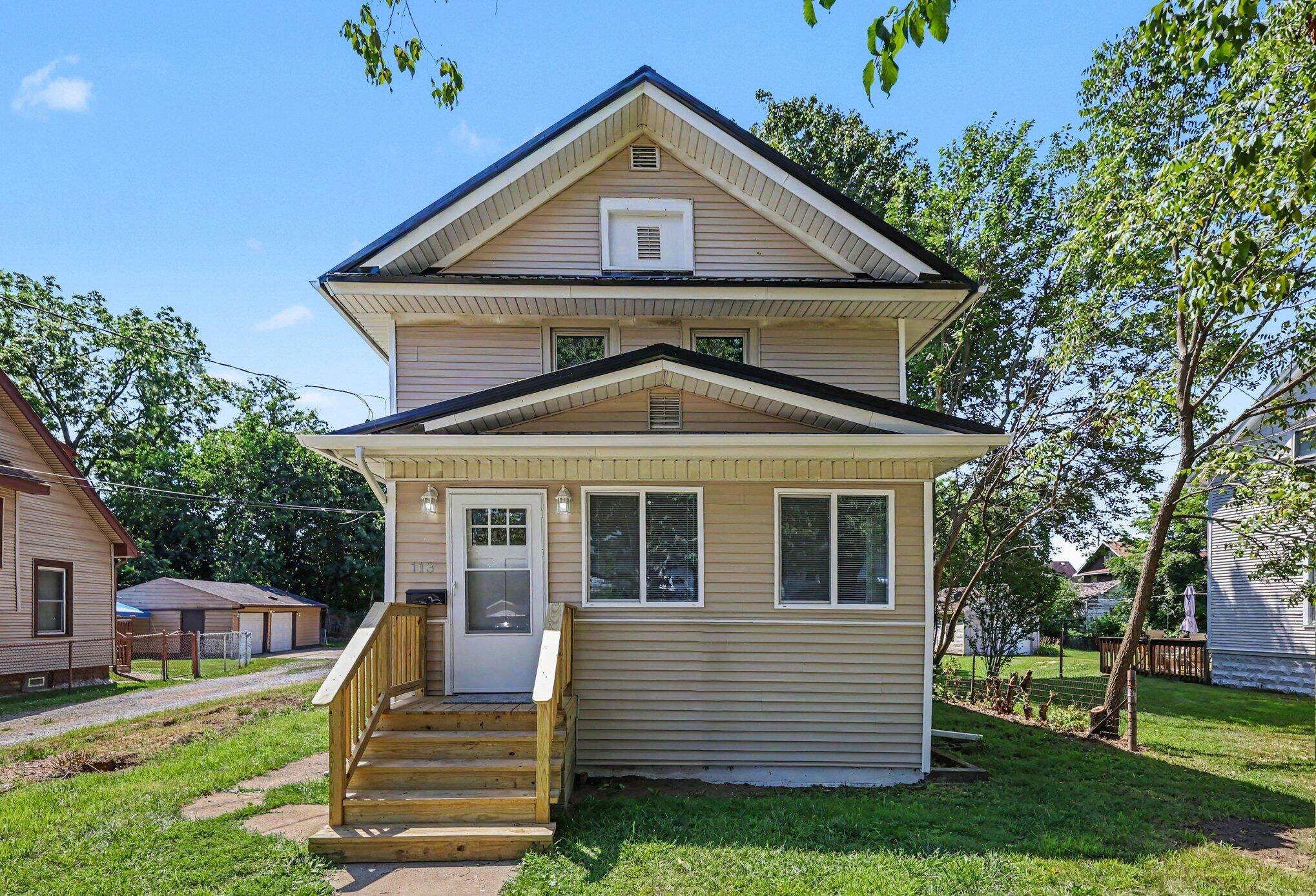 113 E Robinson Street — photo
