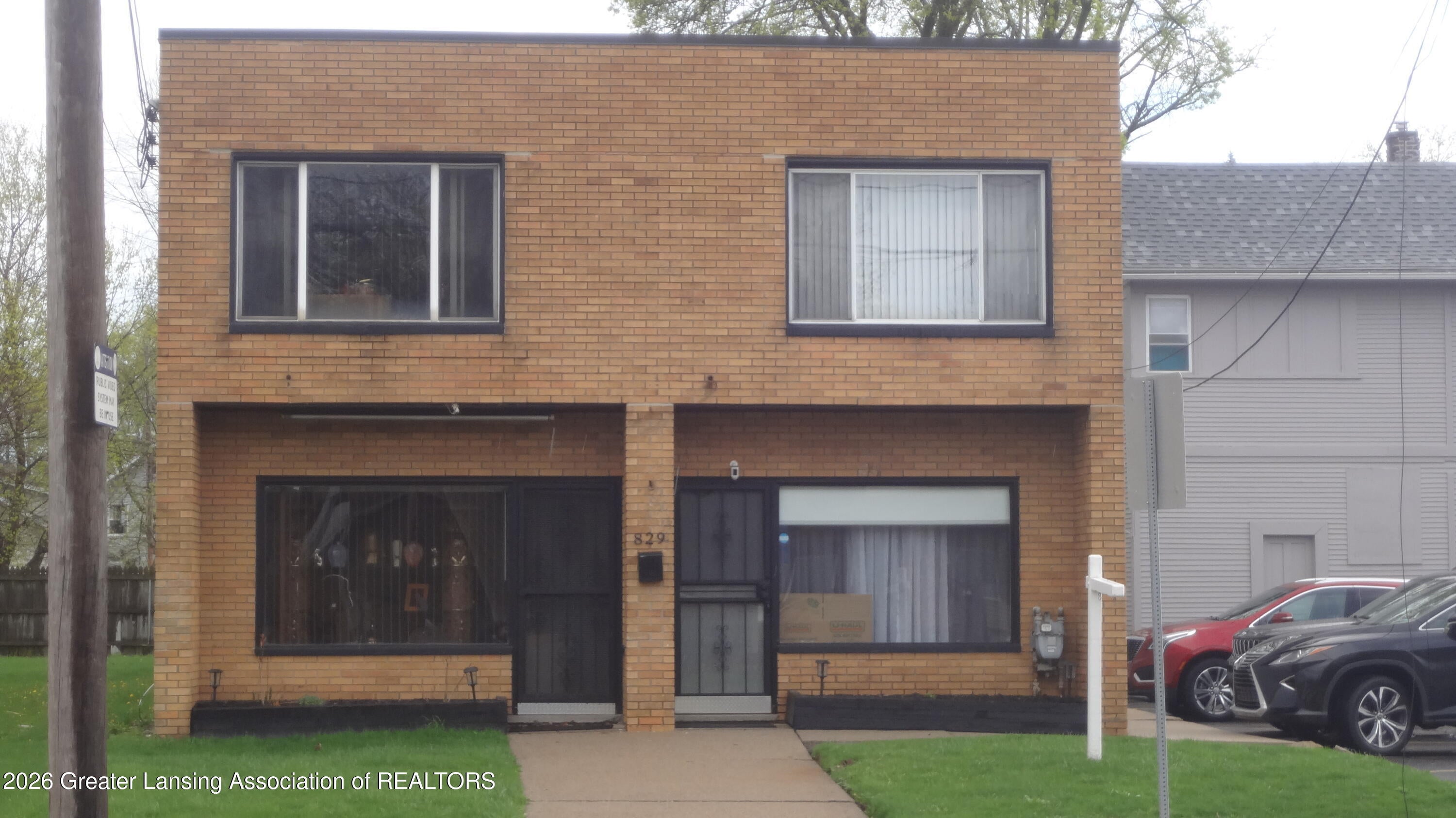 827 W Saginaw Street — photo