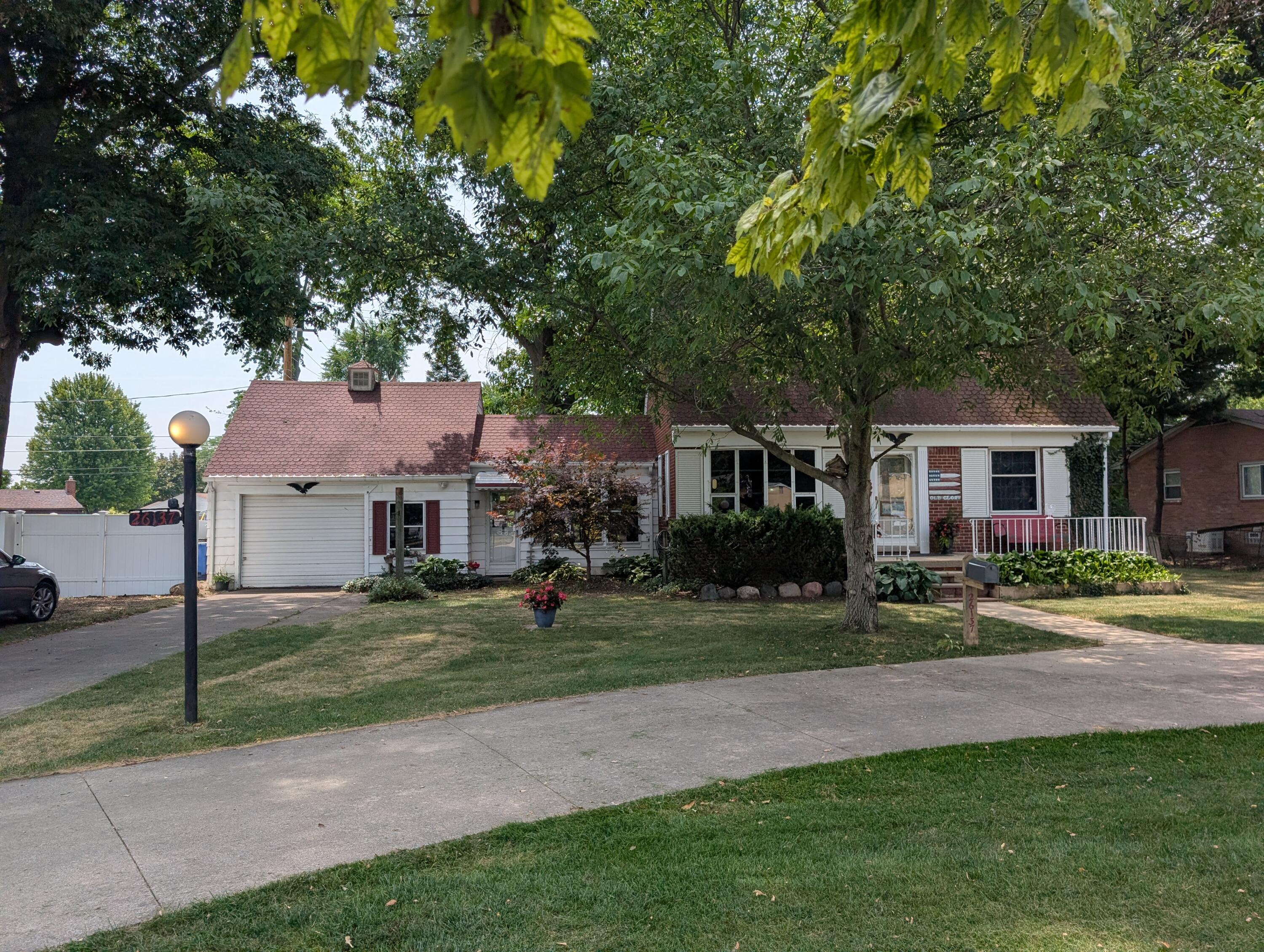 26137 Joy Road — photo