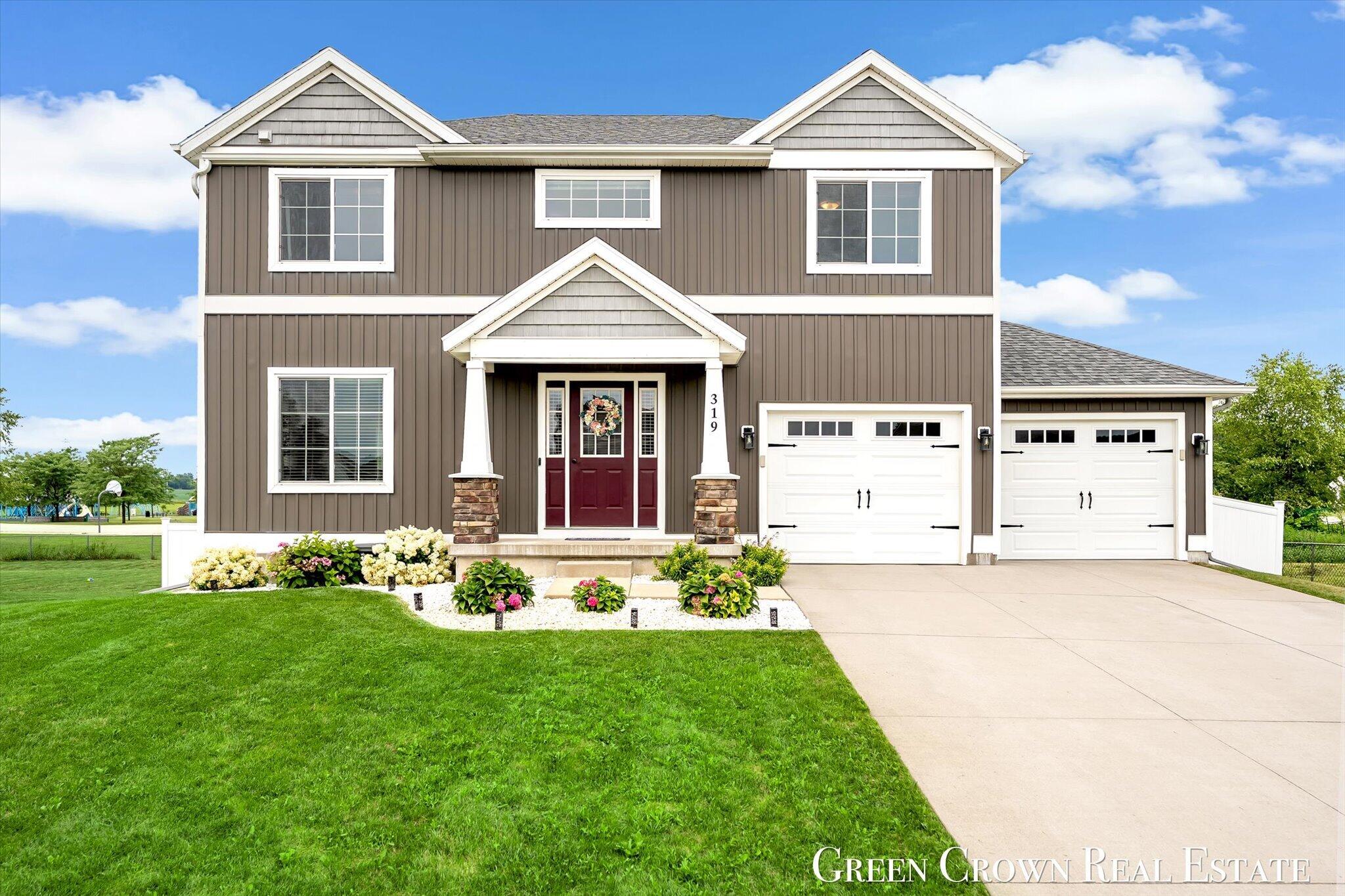 319 Eagle Drive — photo