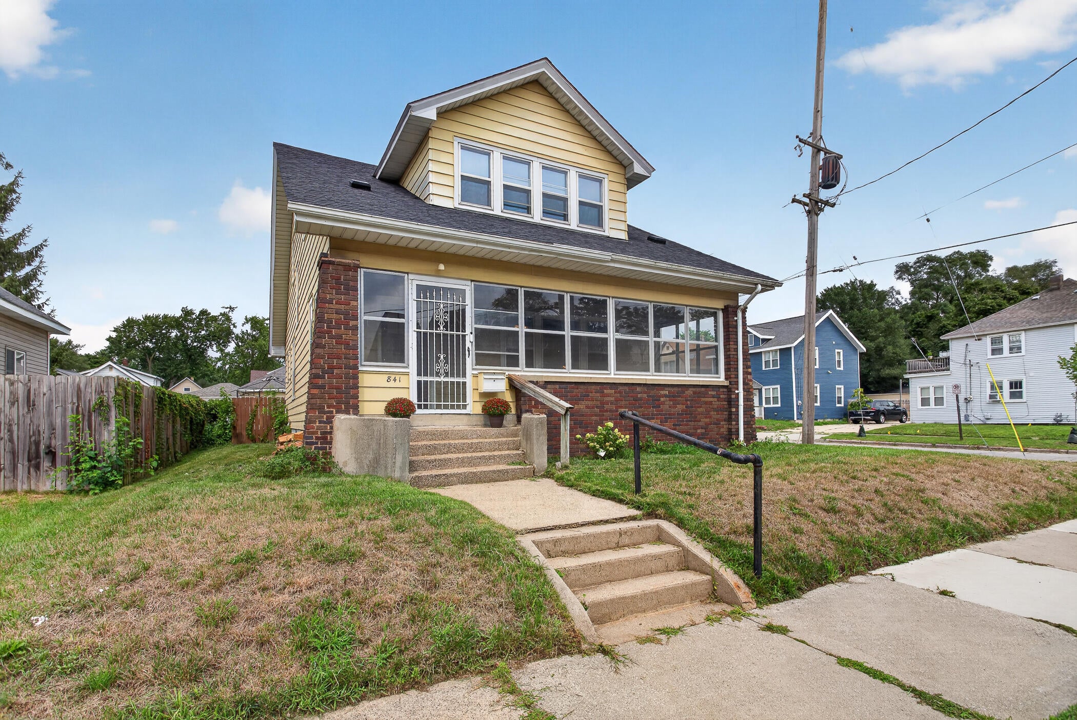 841 Adams Street SE — photo