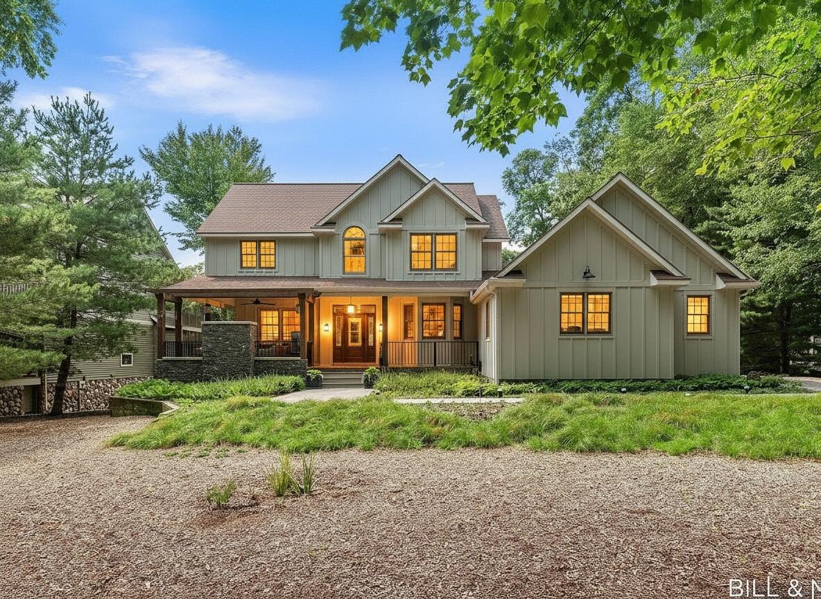 2840 Lake Breeze Drive — photo