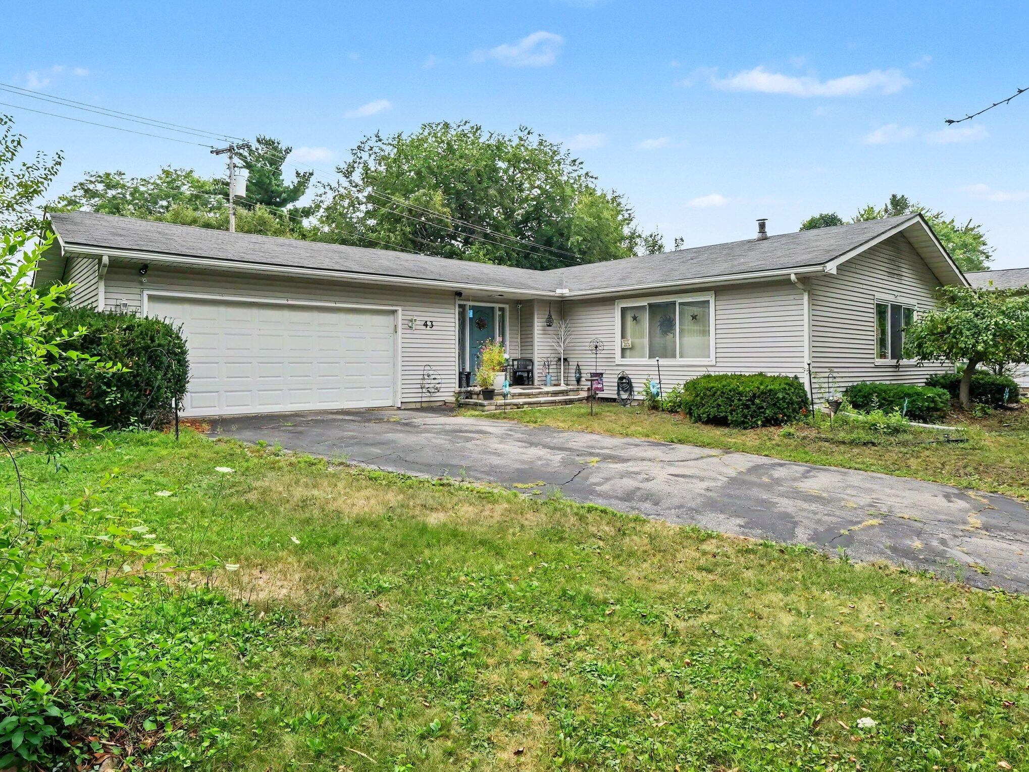 43 Butternut Court — photo