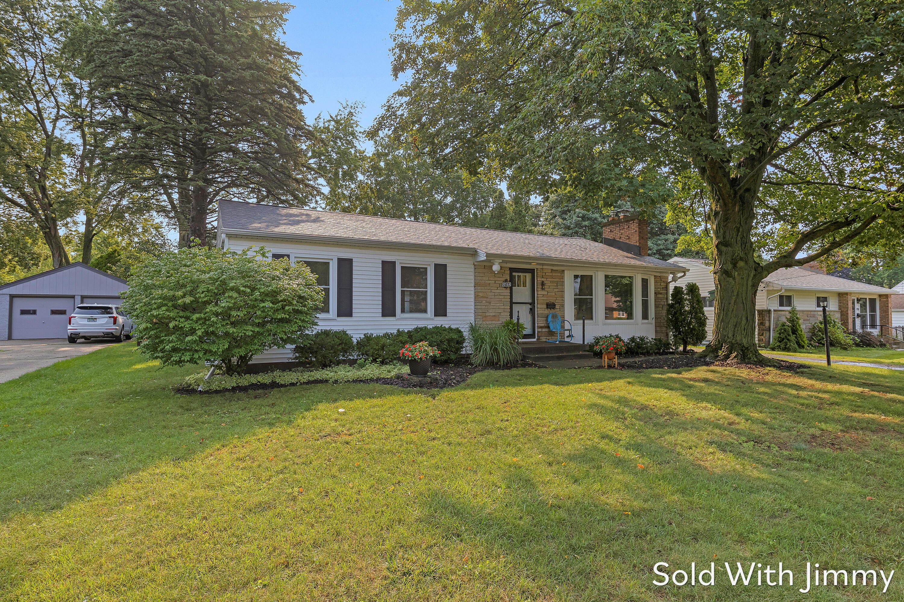 1744 Woodward Avenue SE — photo
