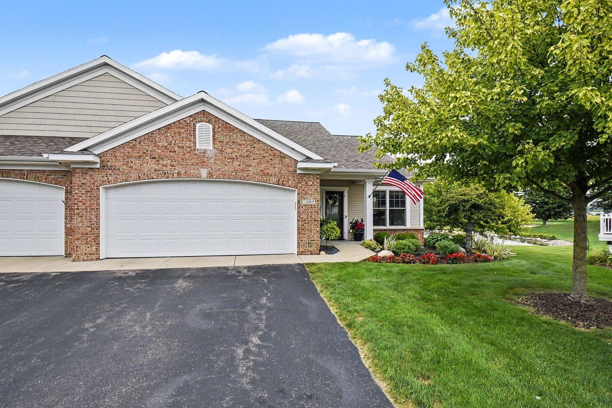 5969 Elmwood Court — photo