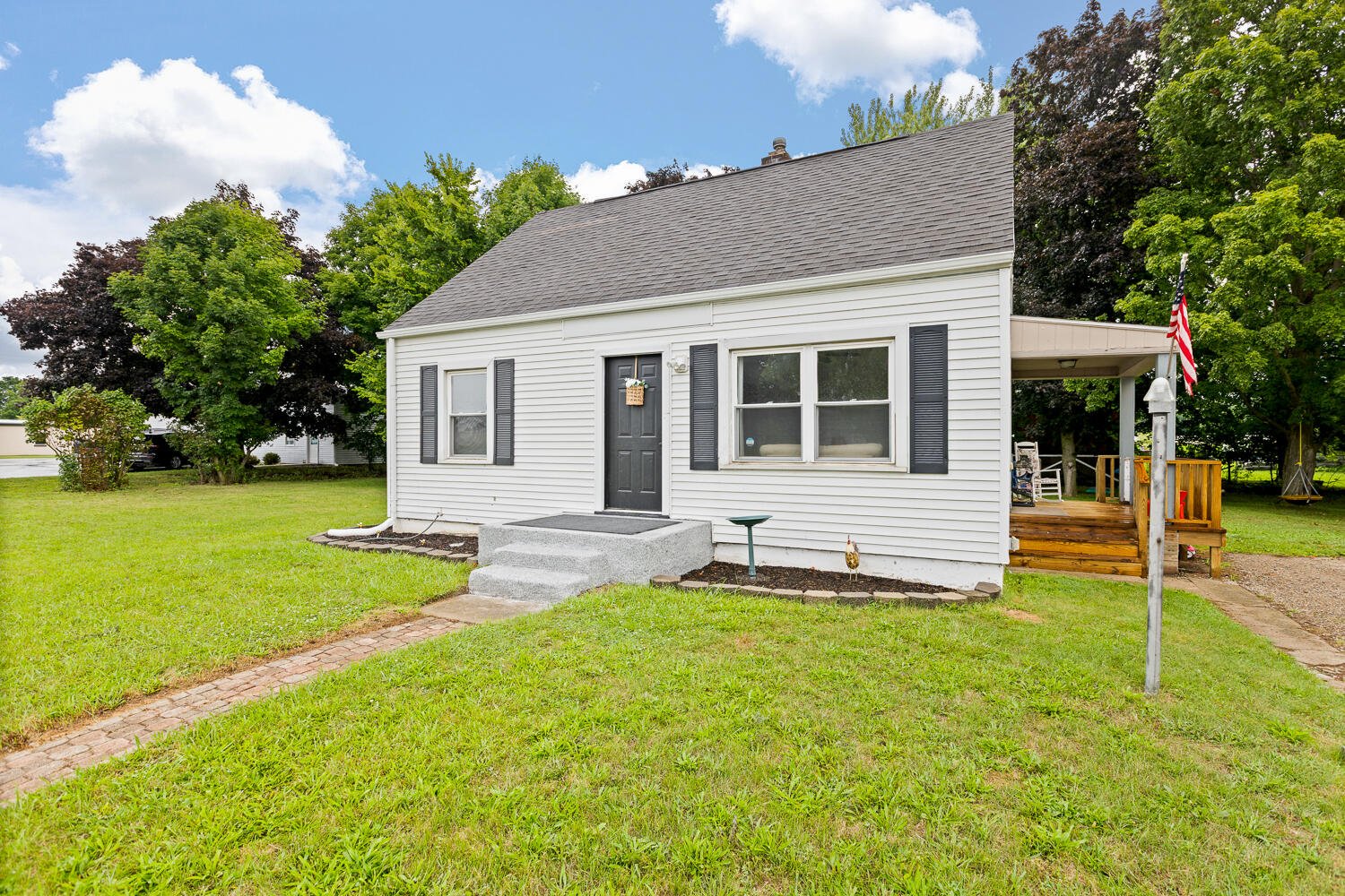 515 E Russell Road, Tecumseh, MI 49286 — photo 2
