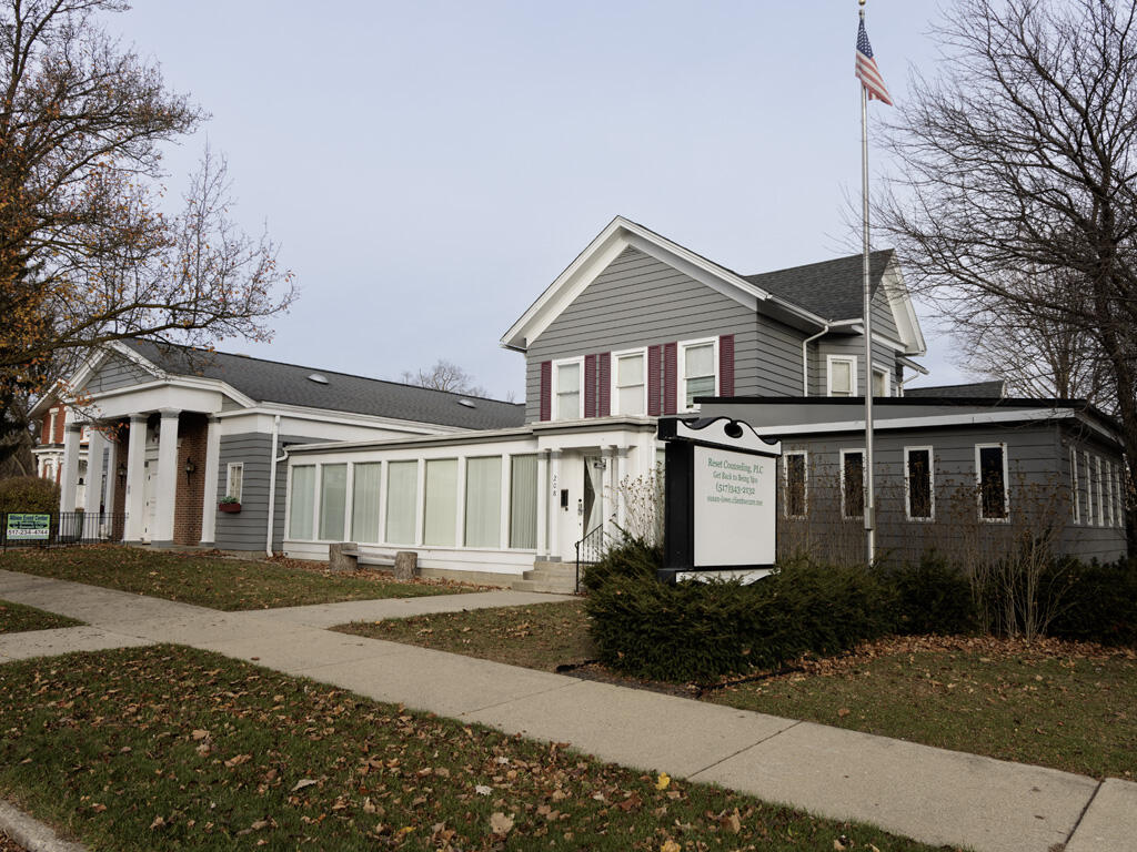 208 W Erie Street — photo