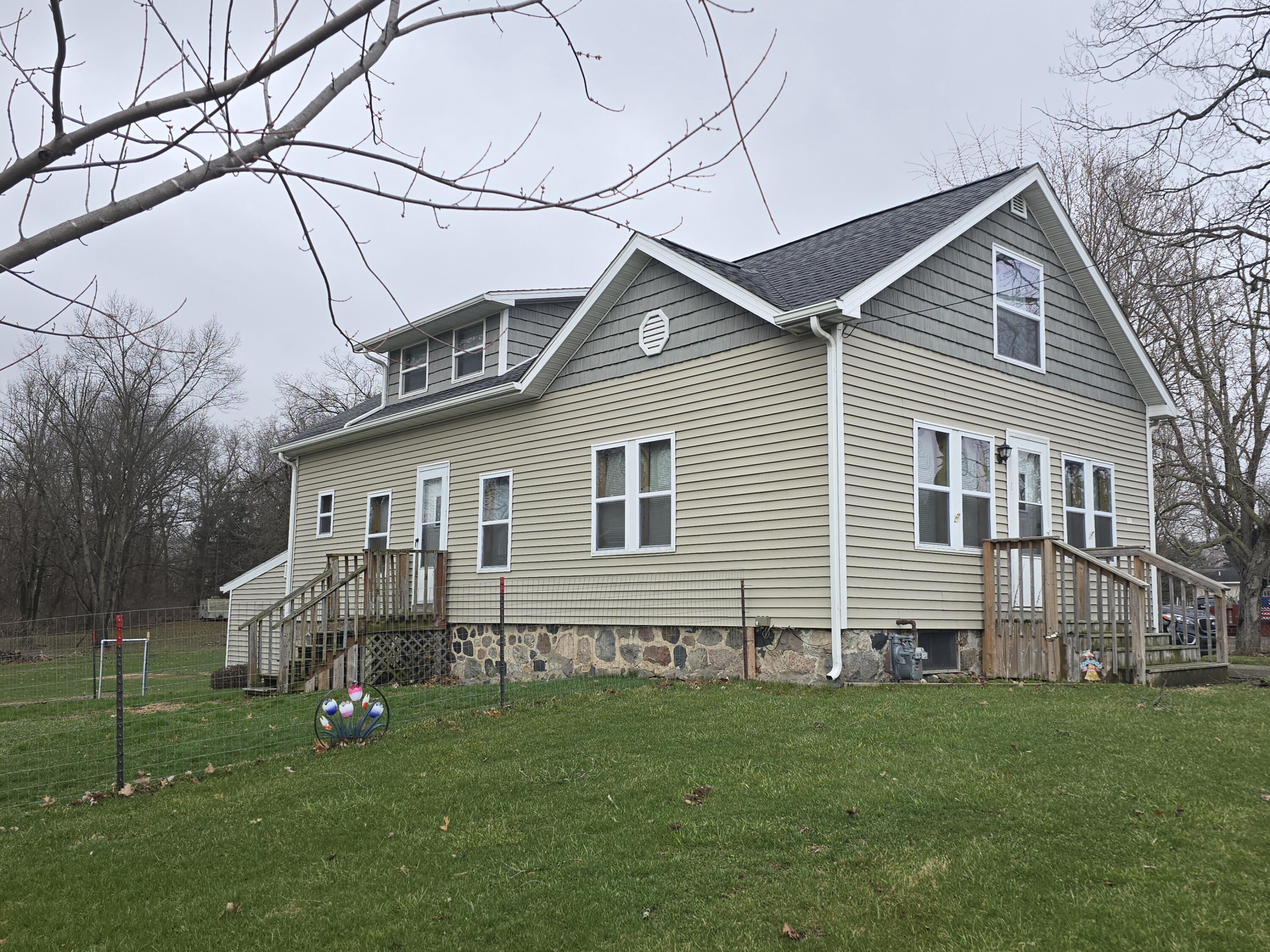 804 E State Street — photo