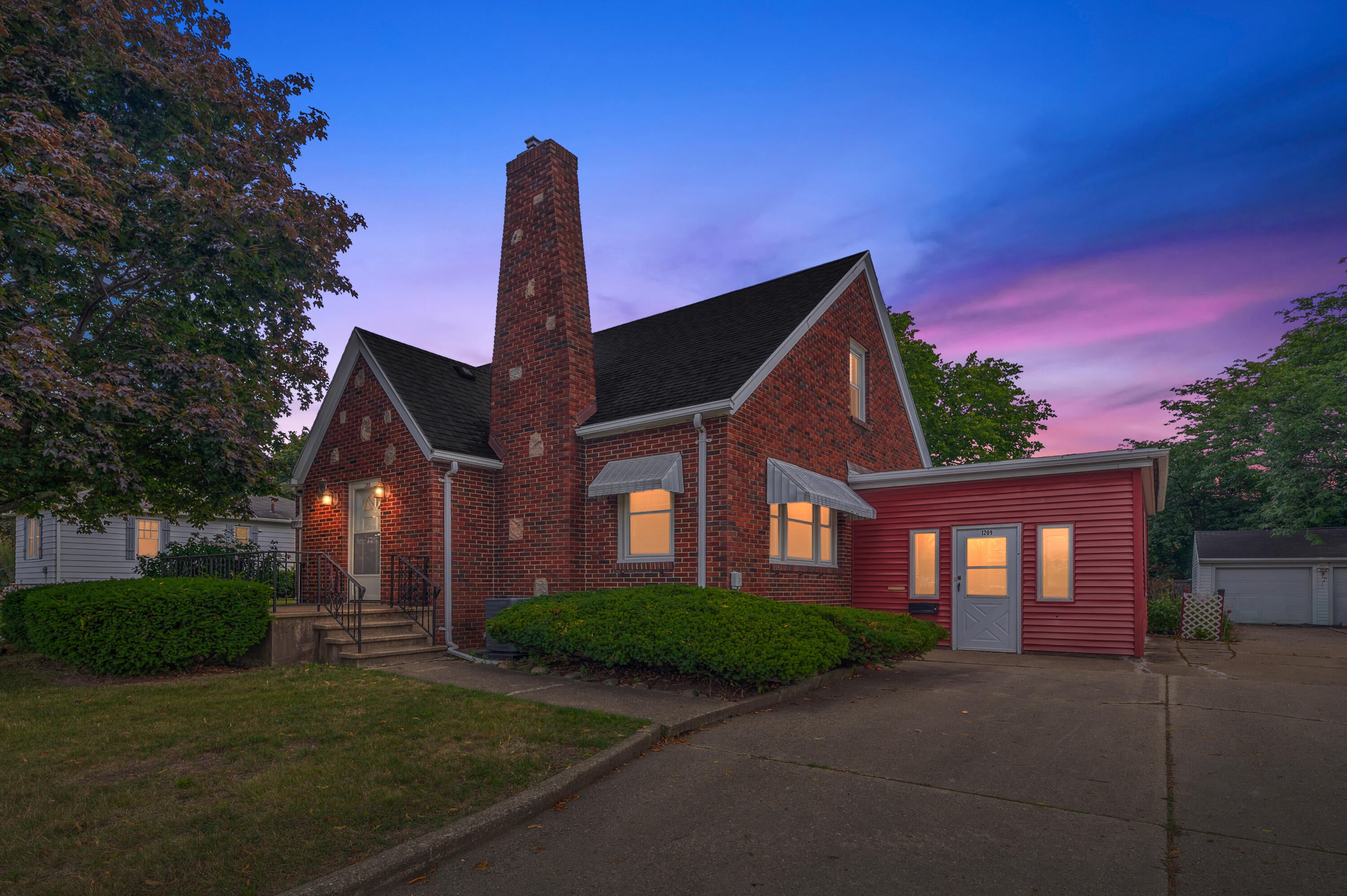1209 Napier Avenue — photo