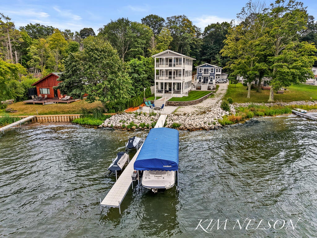 5768 S Shore Drive — photo