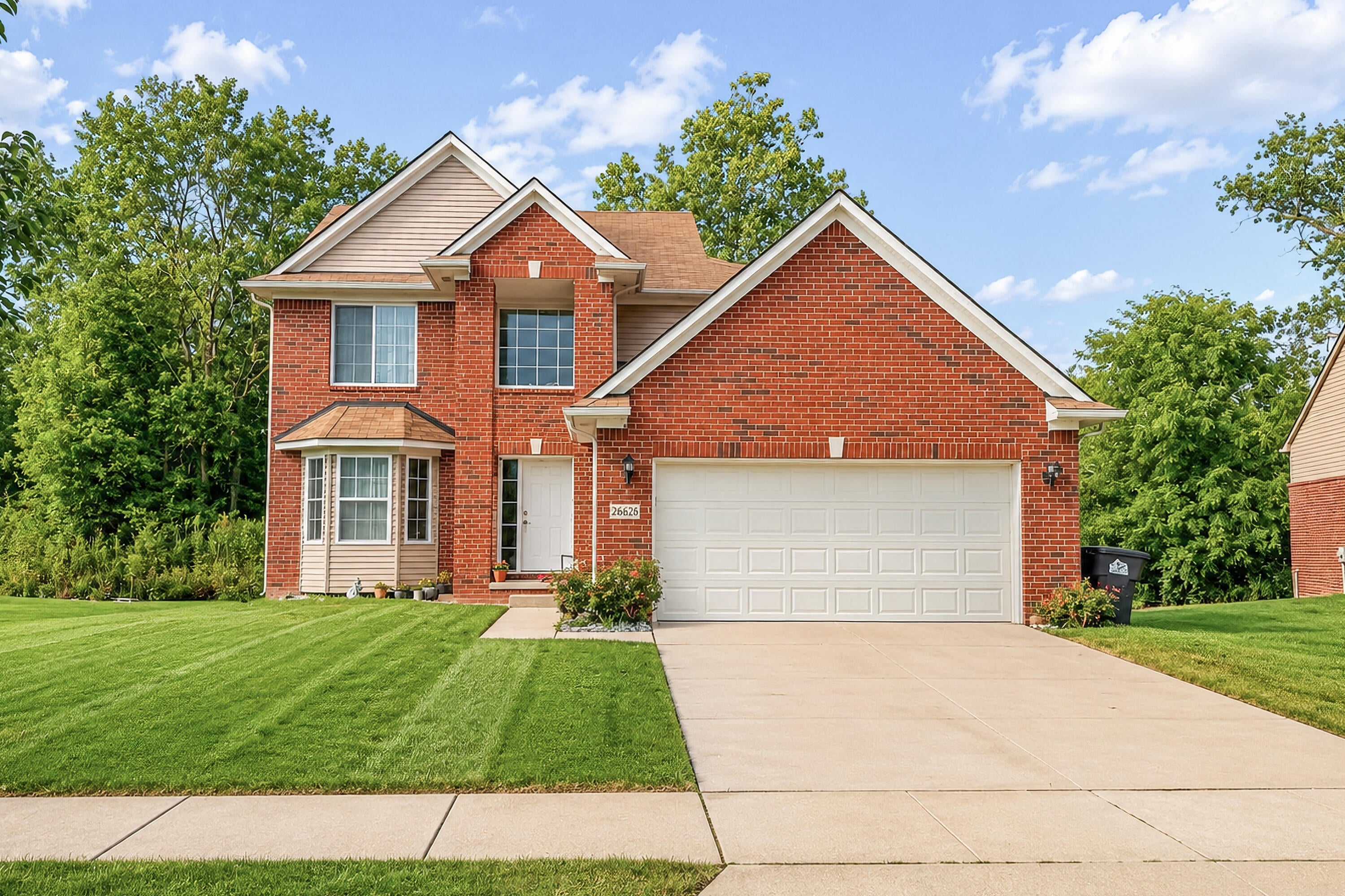 26626 Lakepointe Drive — photo