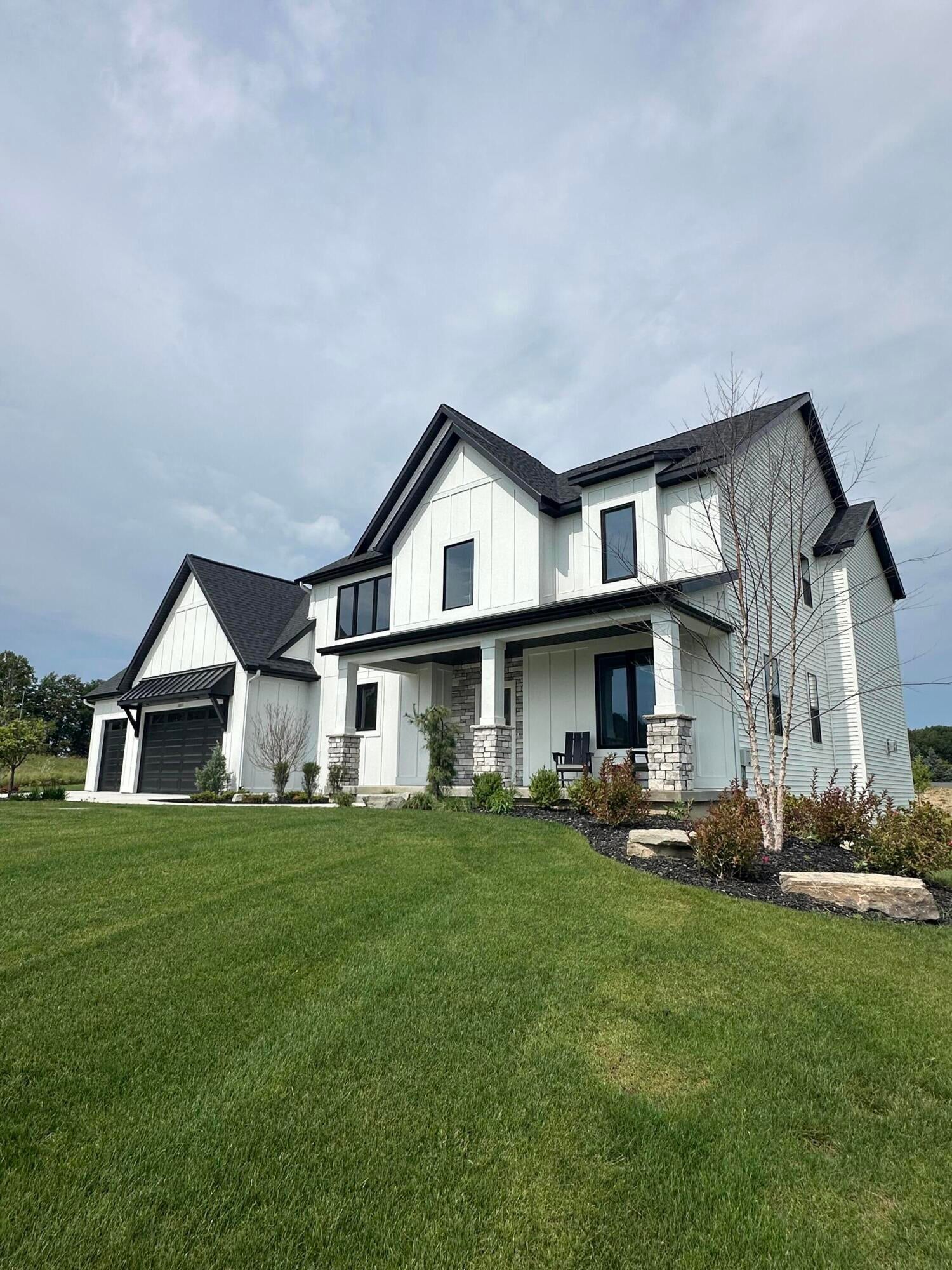 10071 Hideaway Court SE — photo