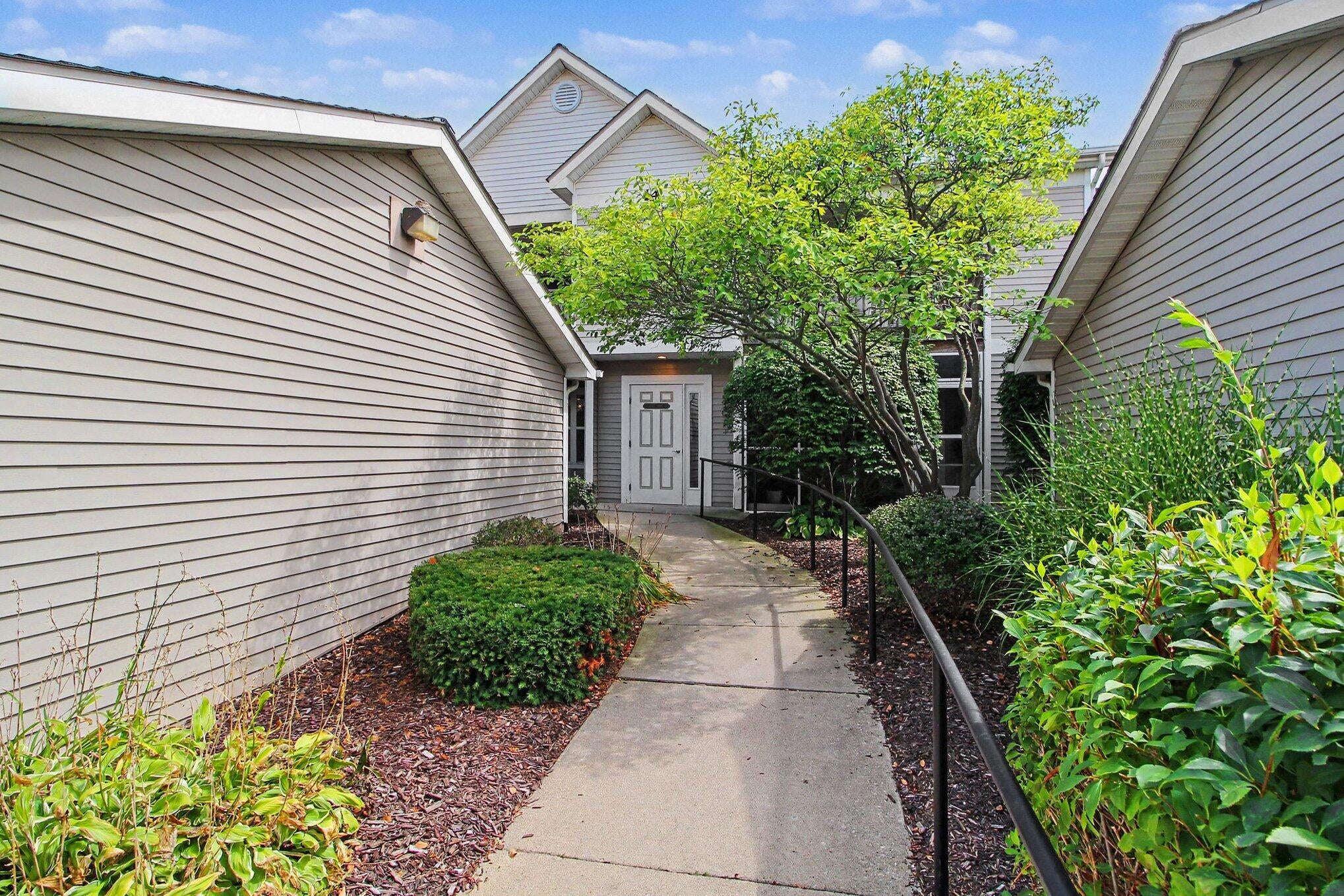 1579 Oakfield Drive — photo