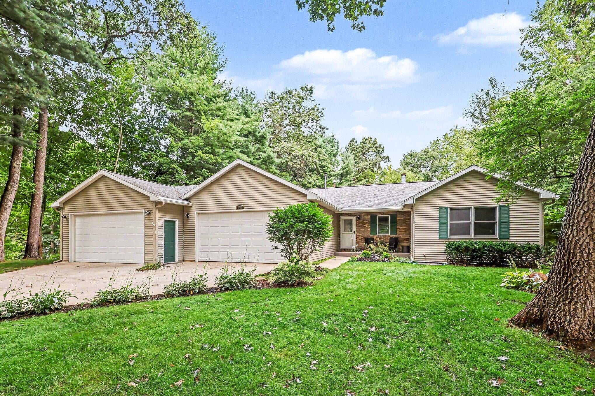 13271 Twin Creek Lane NE — photo