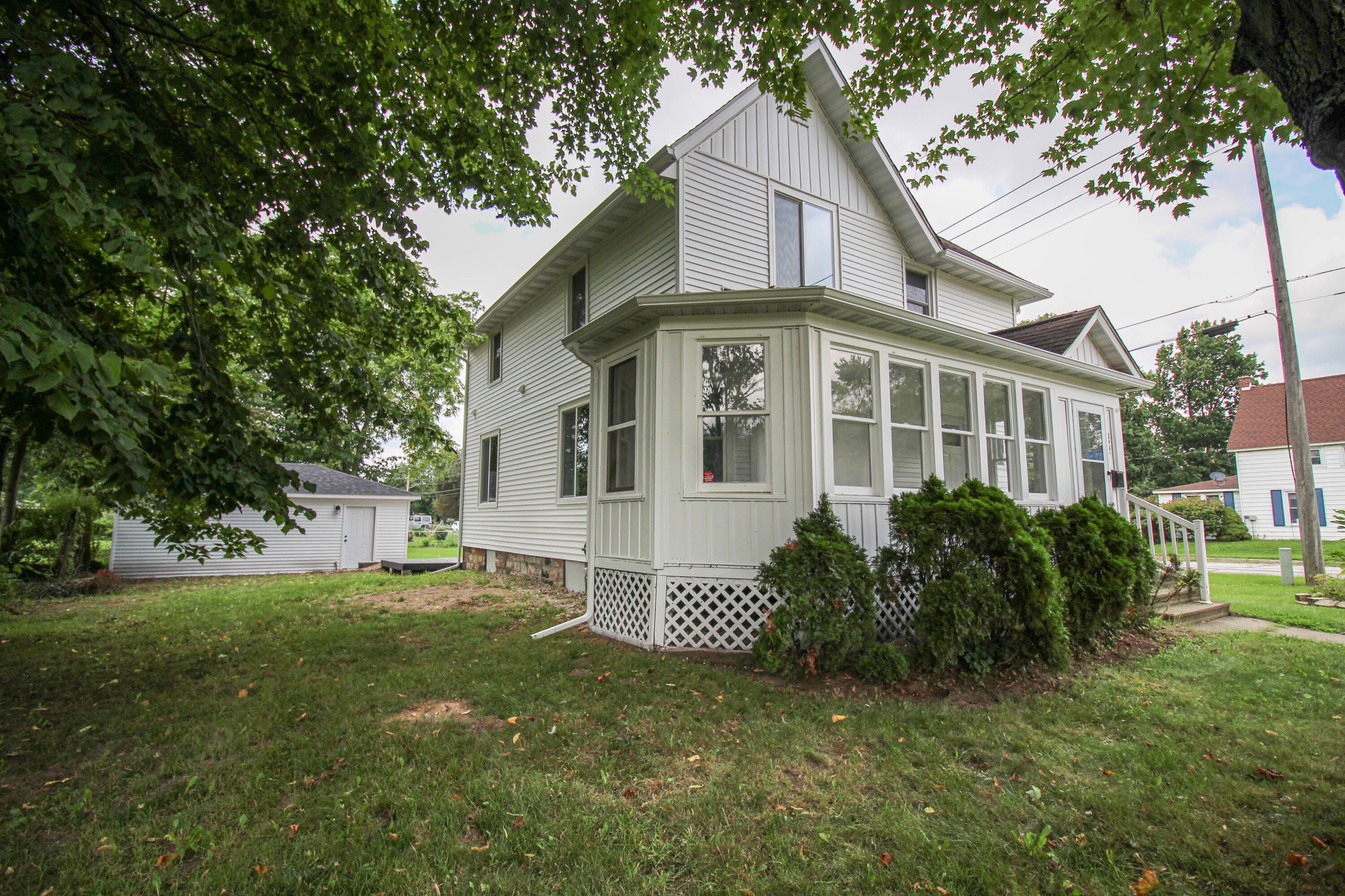 822 N Main Street — photo