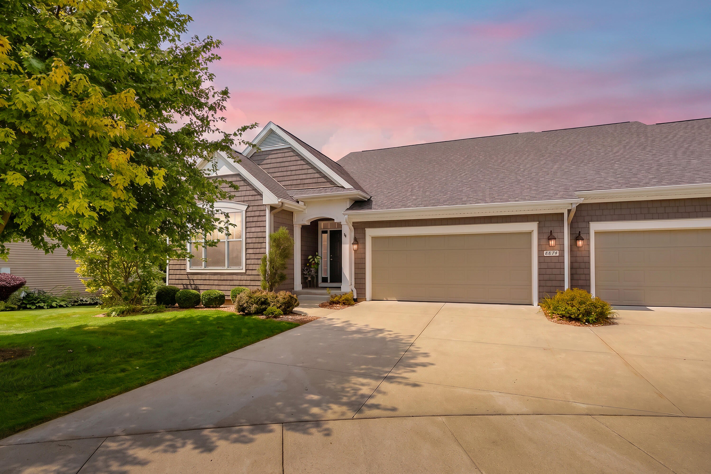 8874 Oak Meadow Cove — photo