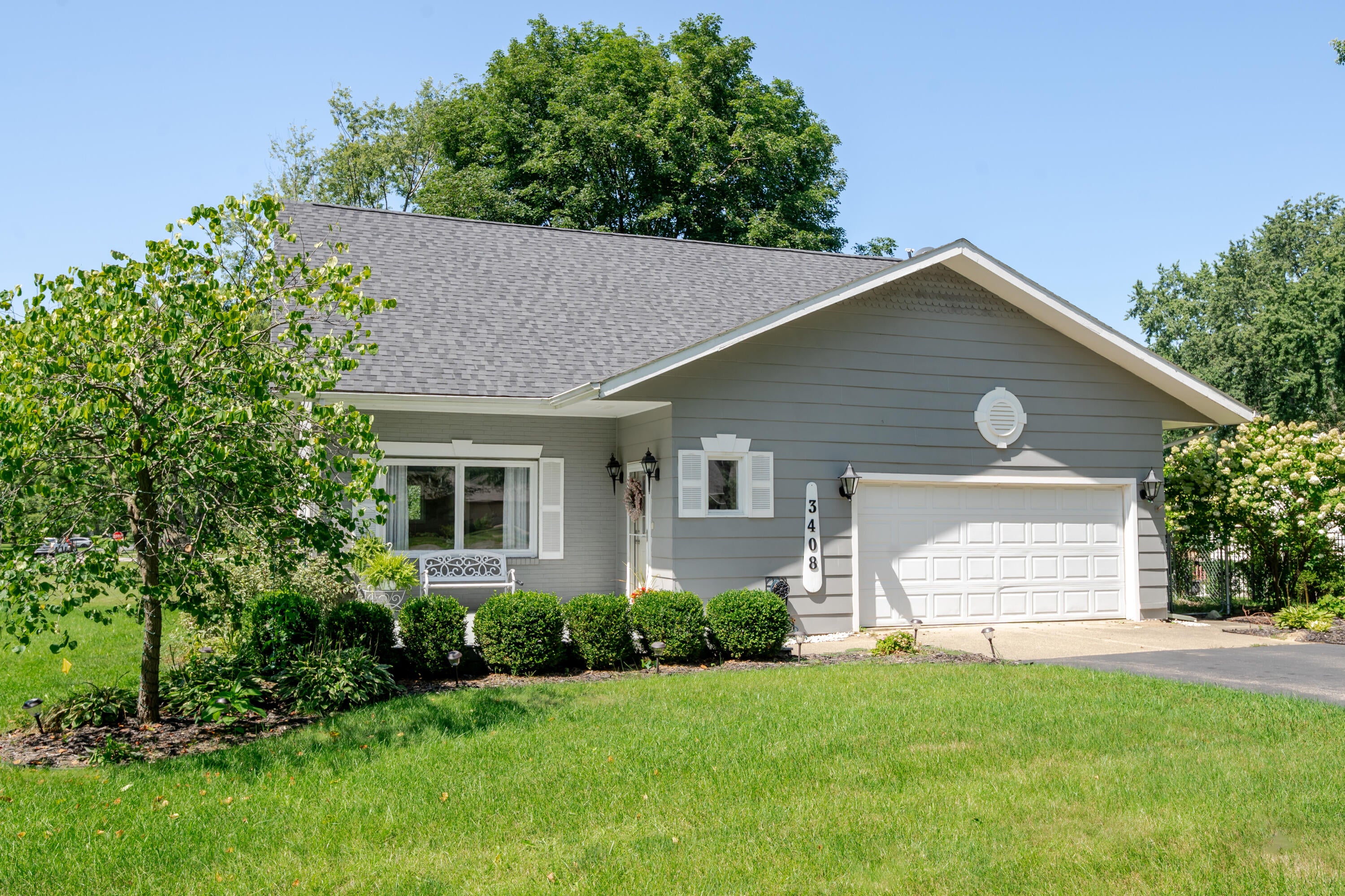 3408 Locust Lane — photo