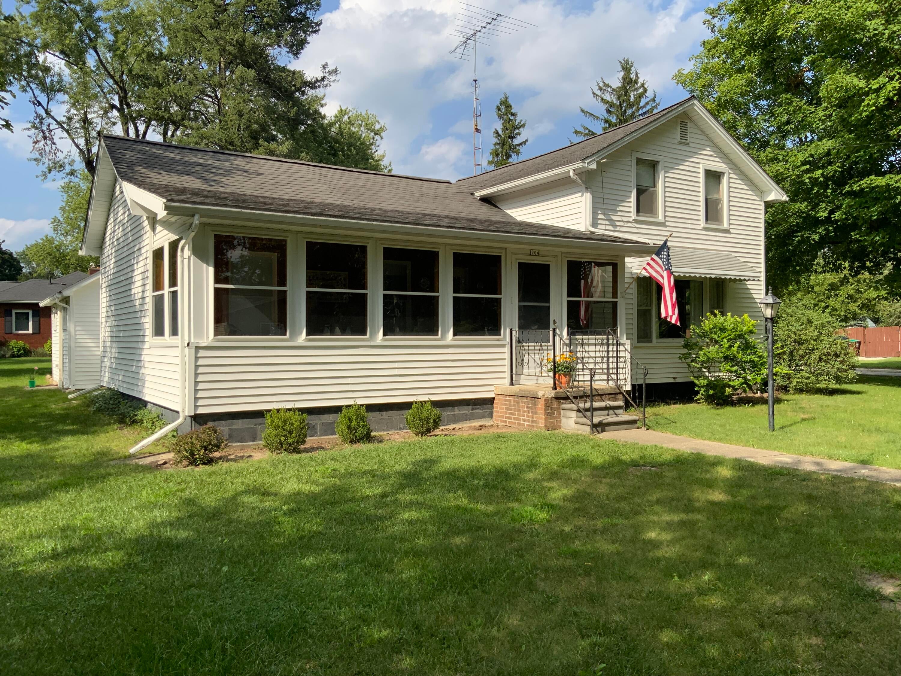 204 Litchfield Street — photo