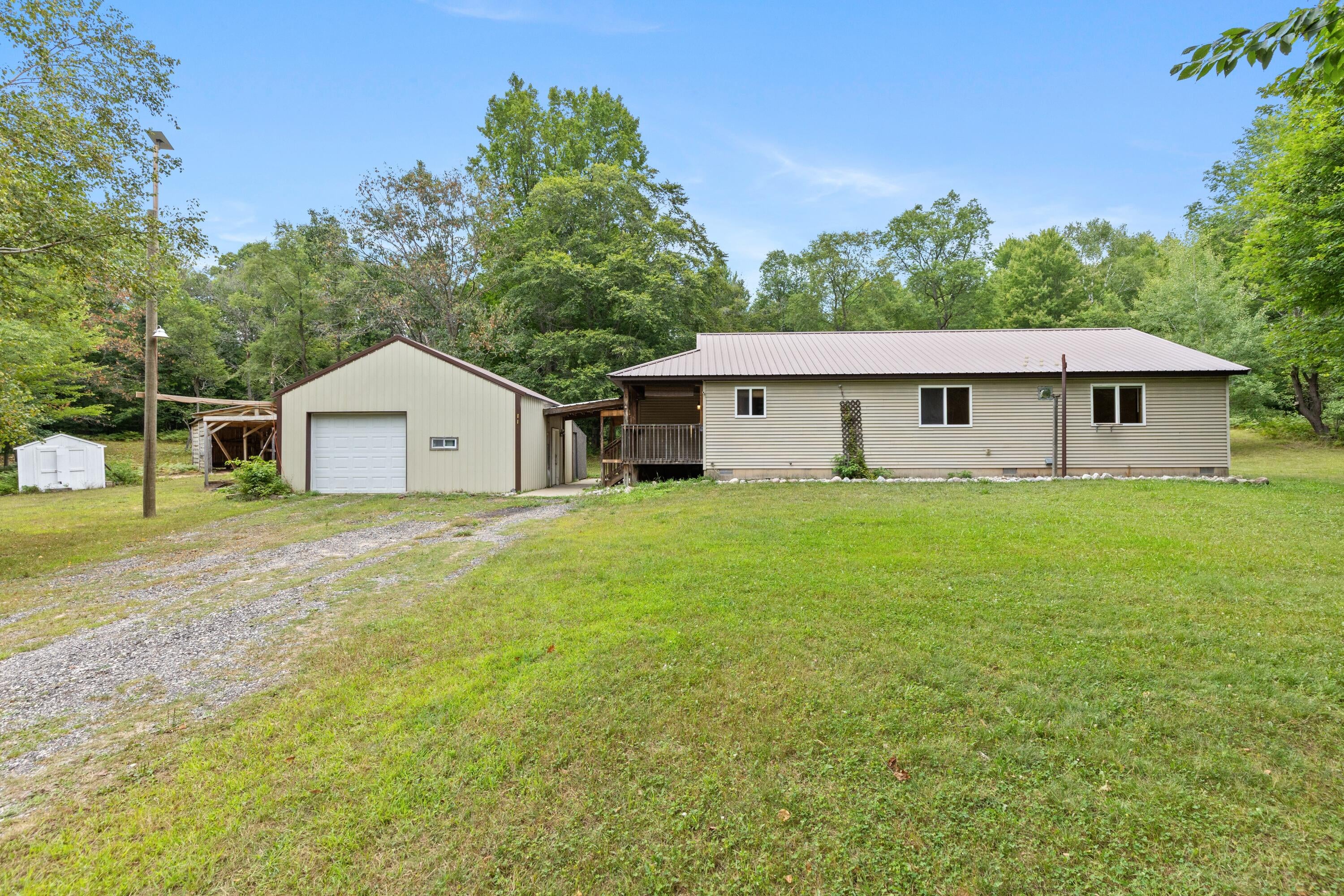 11642 S Woodland Drive — photo