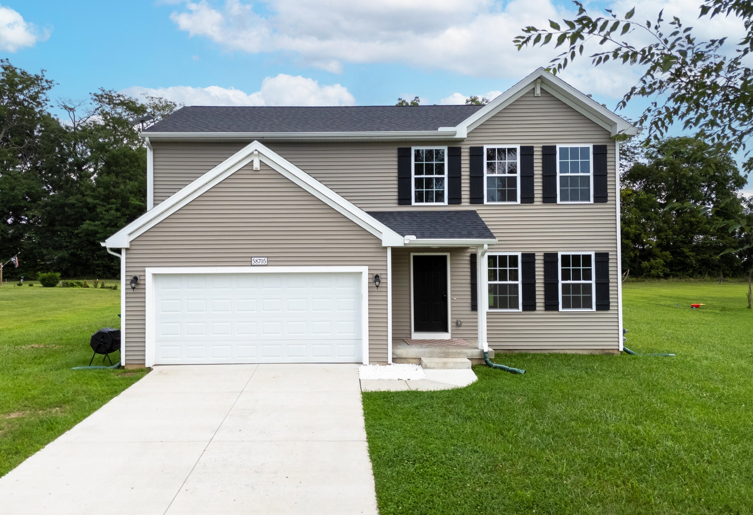 58705 Pond View Lane — photo