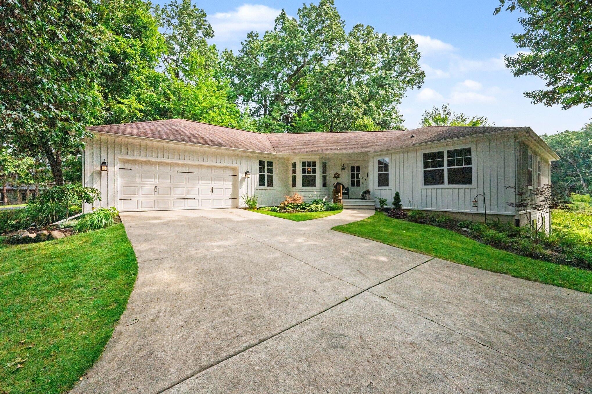 368 Summerset Drive — photo