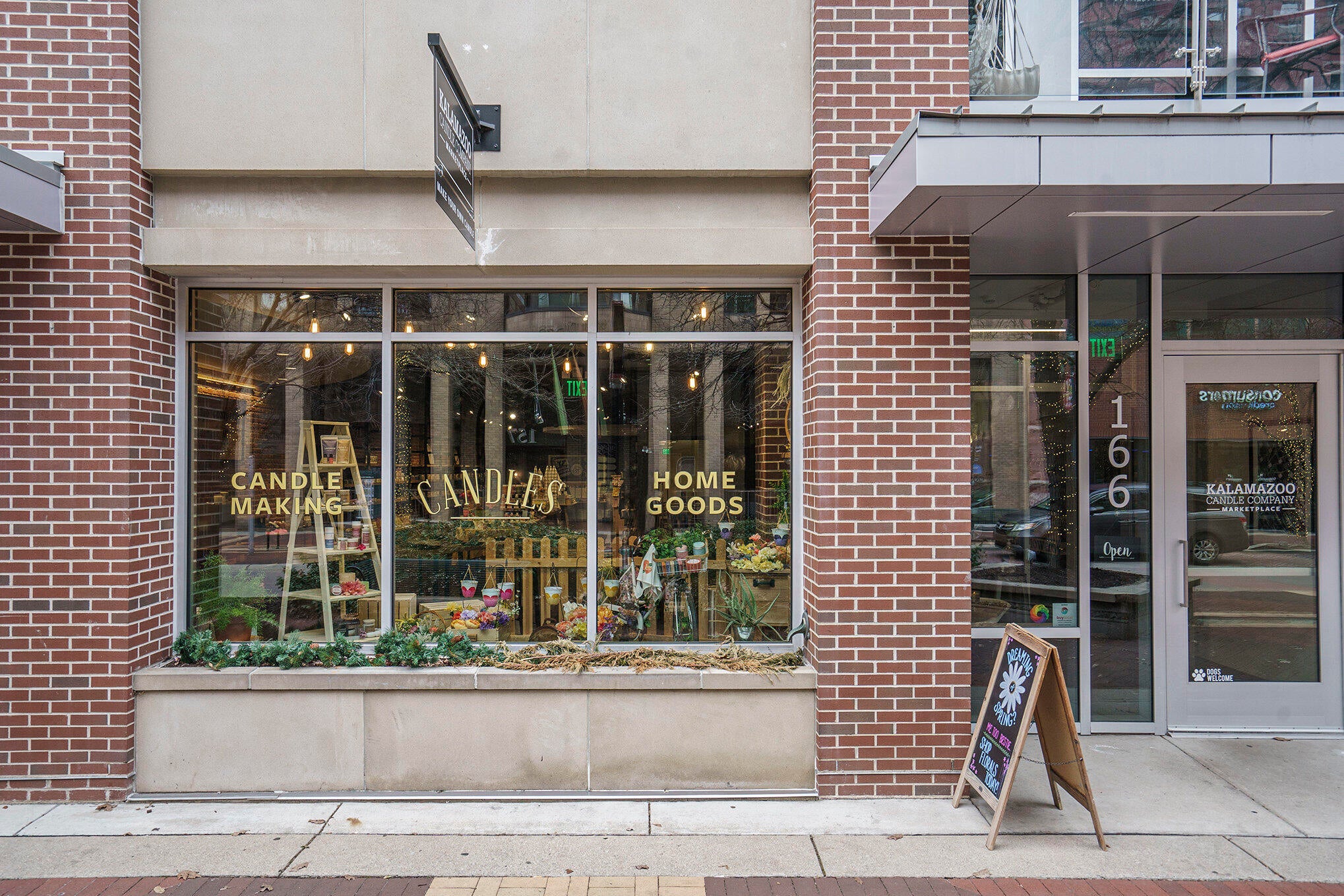 166 S Kalamazoo Mall — photo