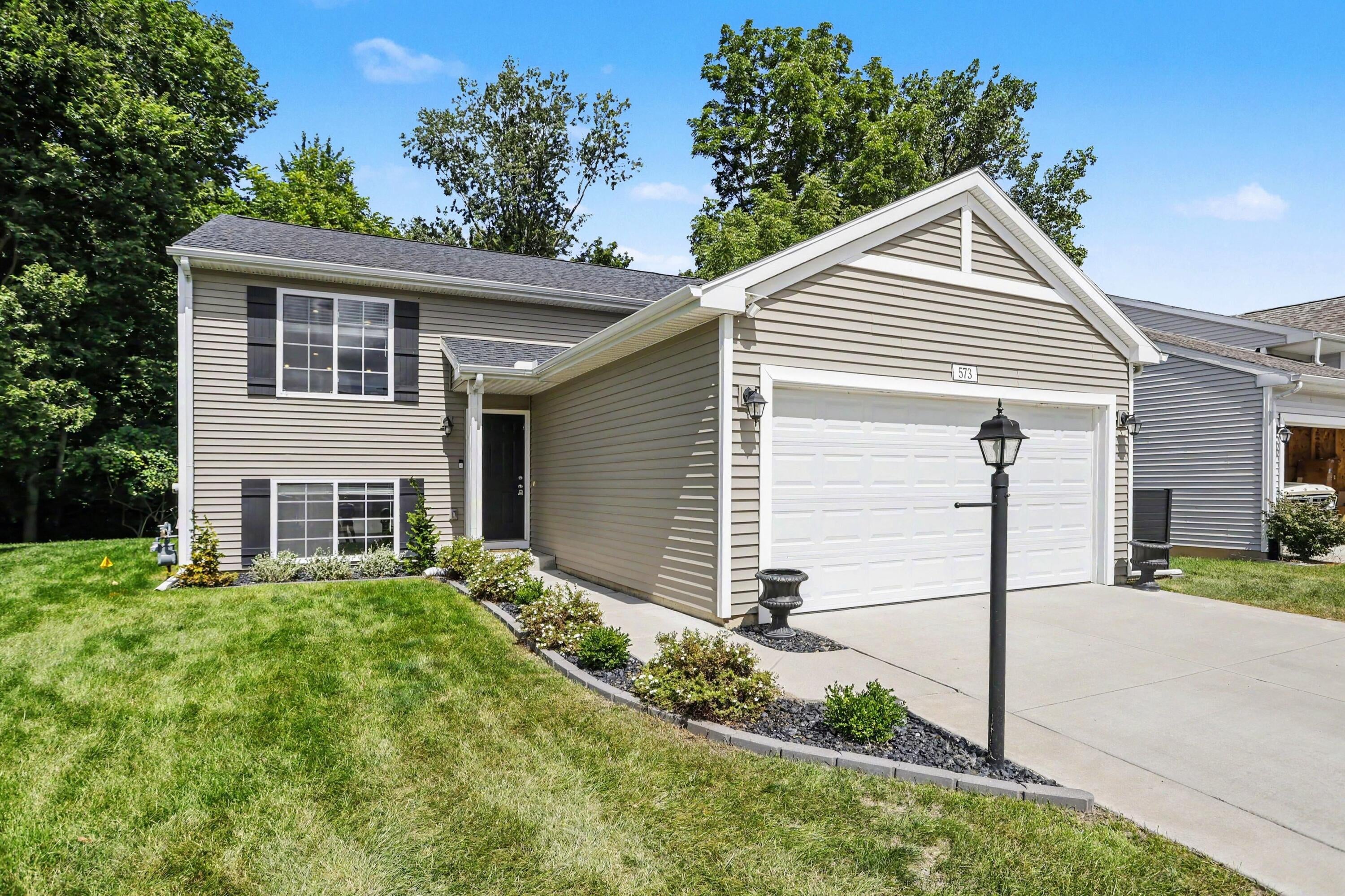 573 N Cygnet Lake Drive — photo