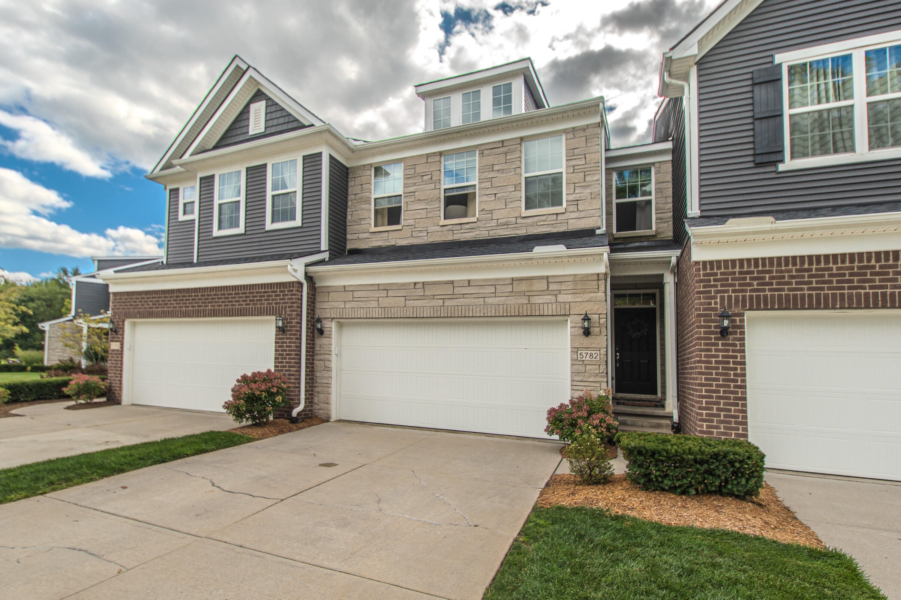 5782 Whispering Springs Drive — photo