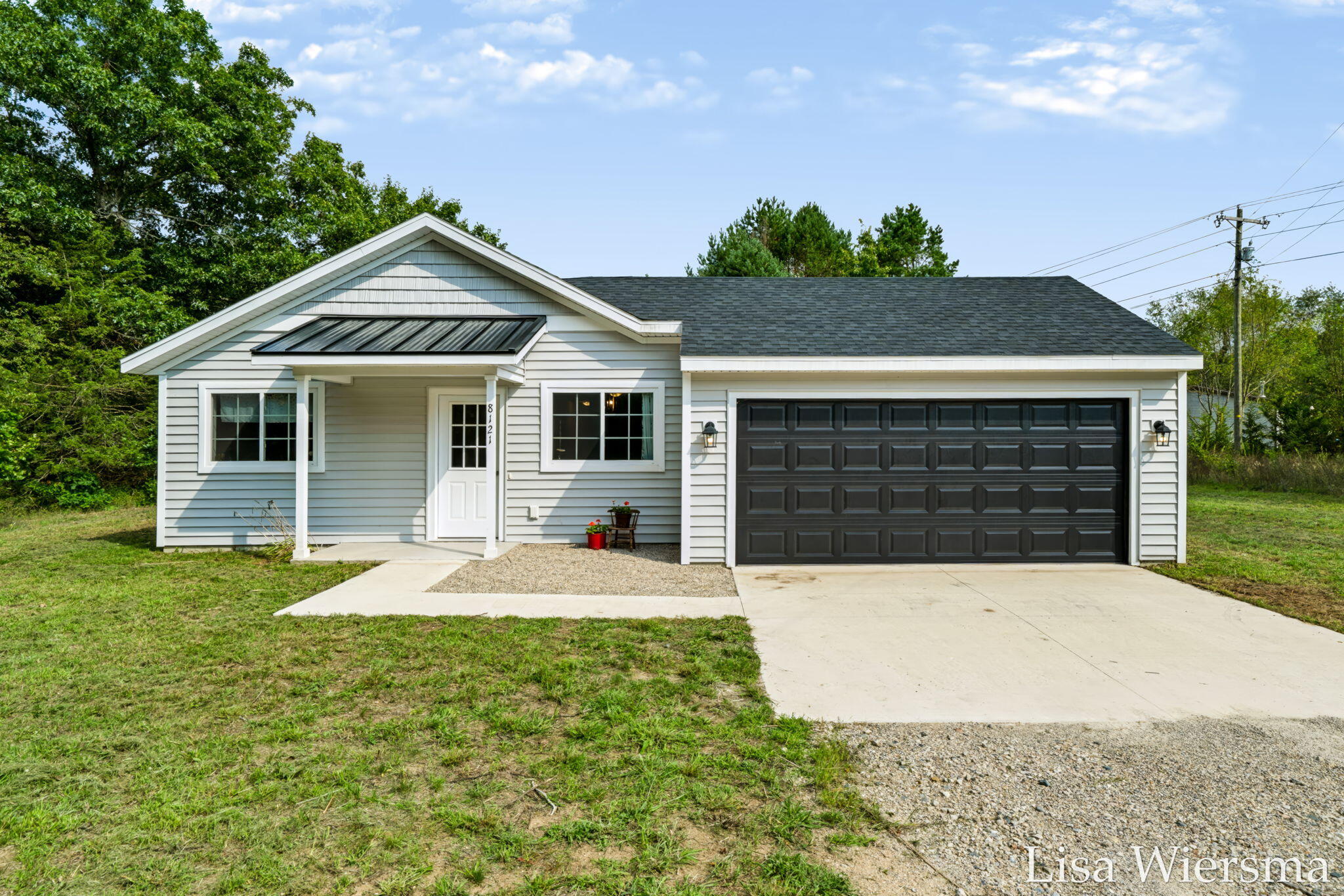8121 Bowens Mill Road — photo