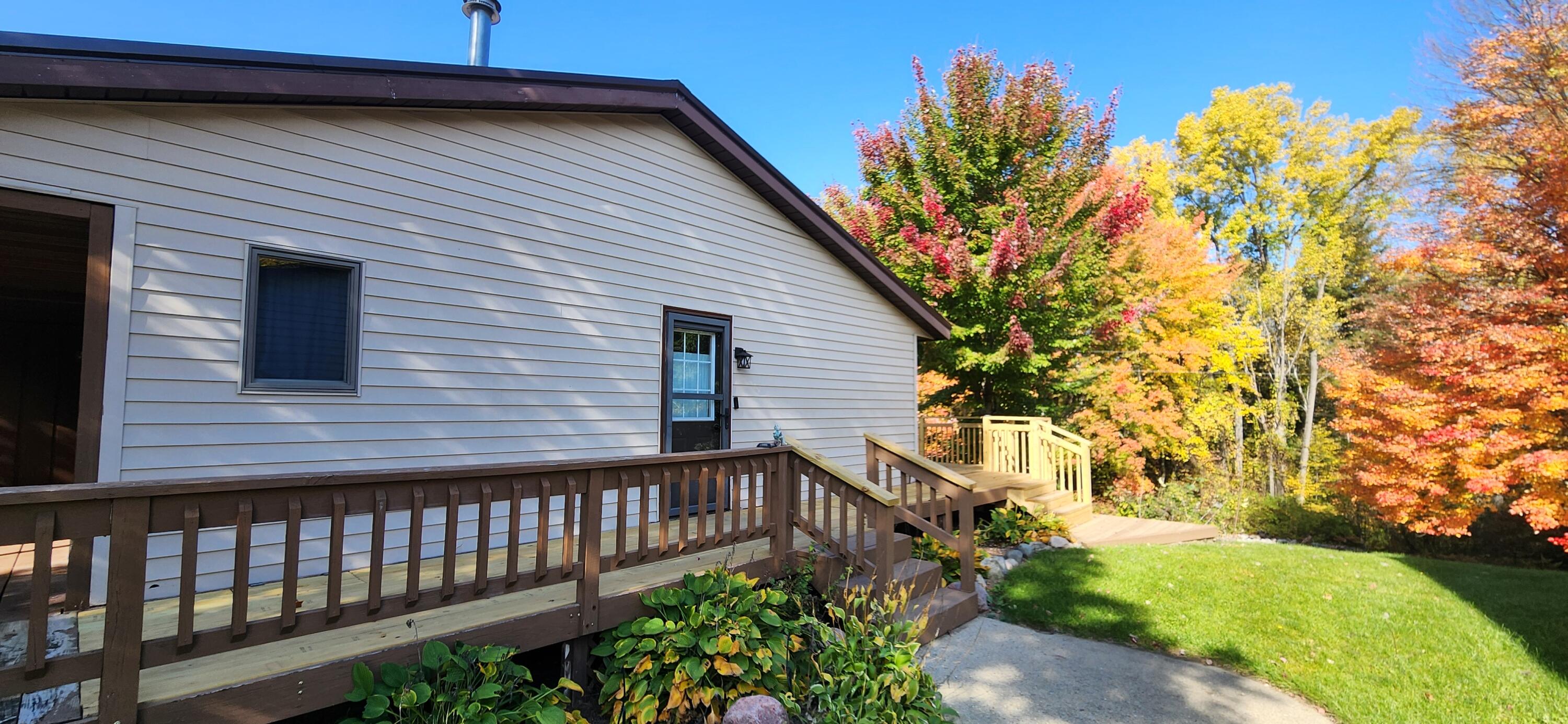 899 E 8th Street, White Cloud, MI 49349 — photo 3