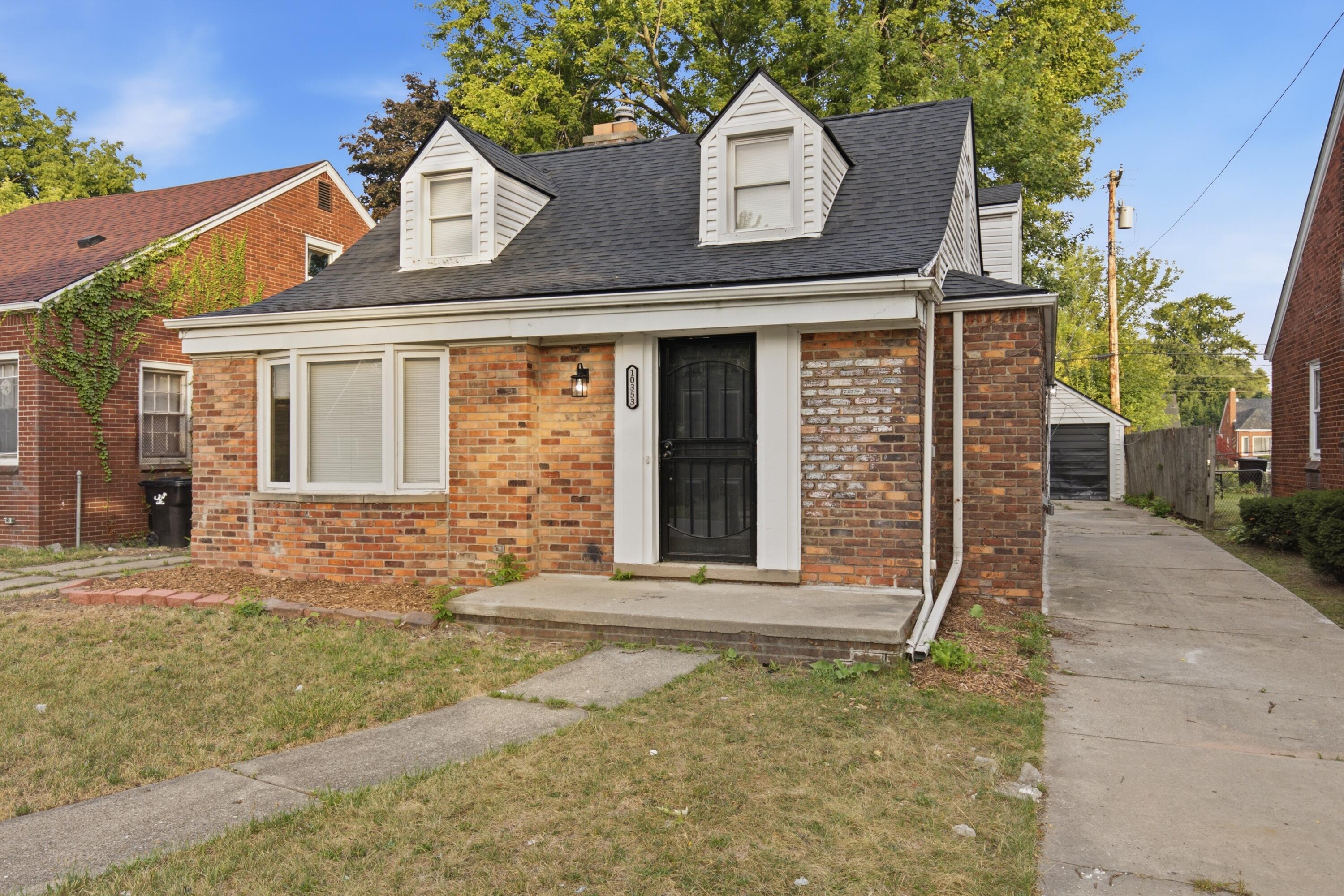 10353 Beaconsfield Street — photo