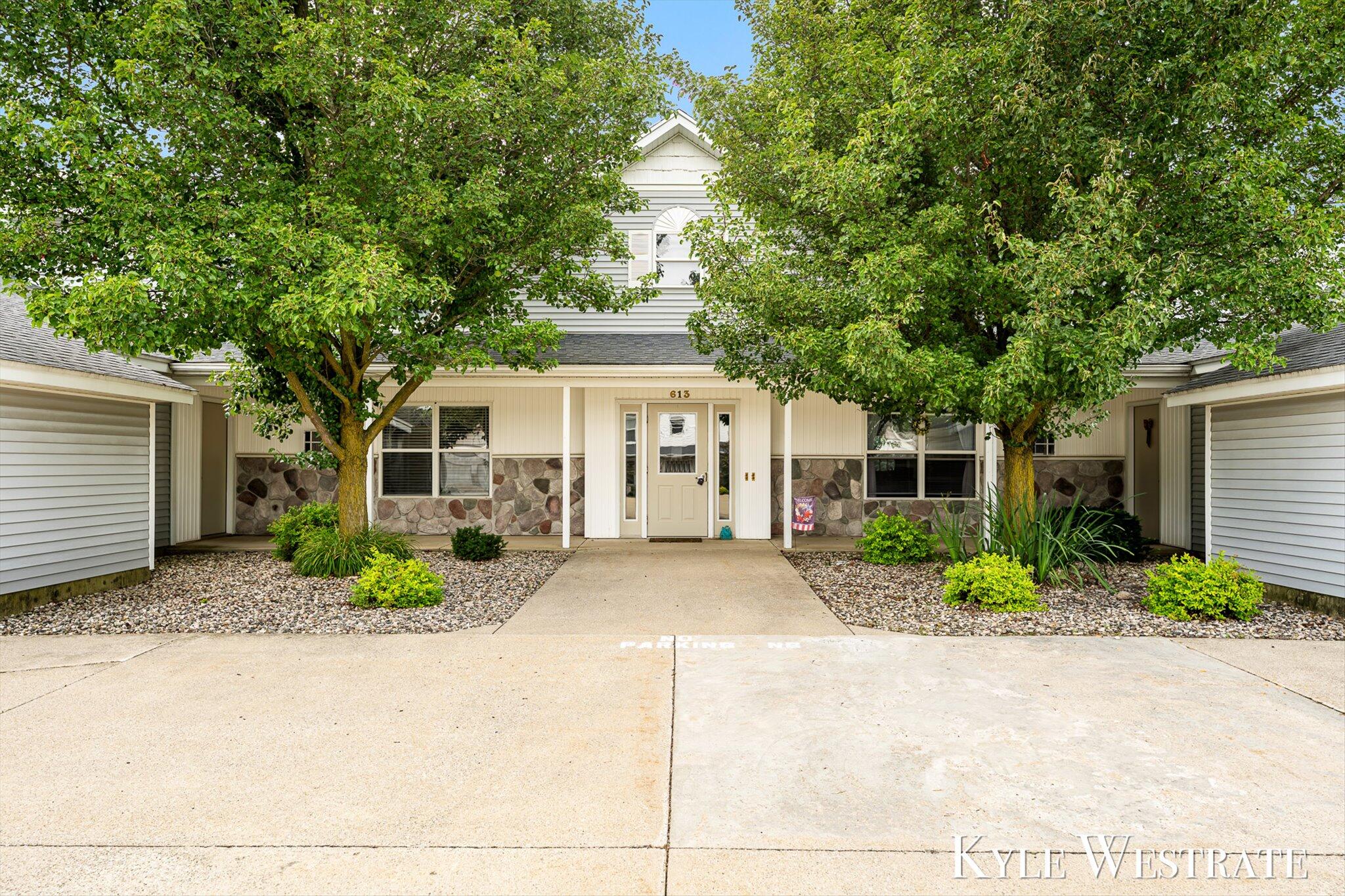 613 Trinity Drive — photo