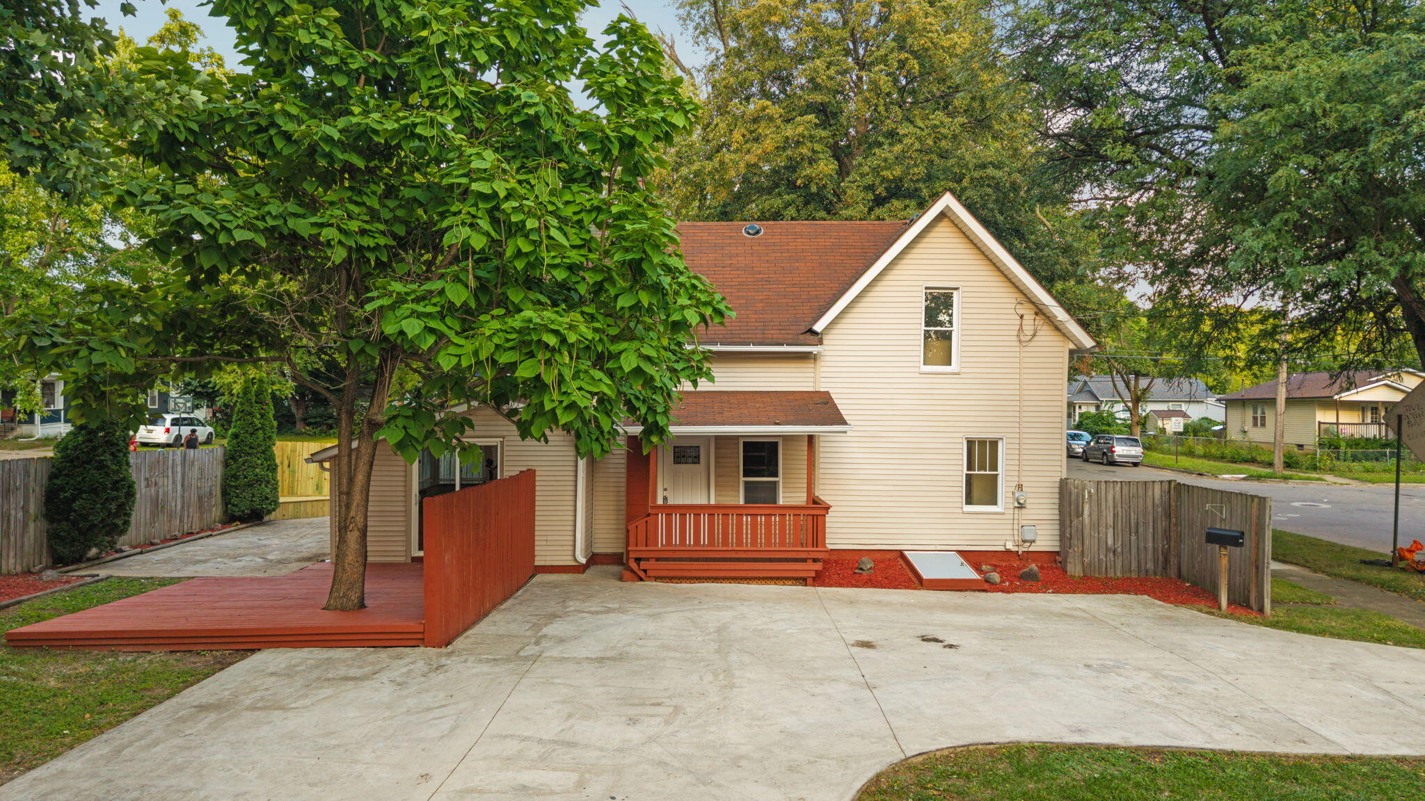 412 Quarry Street — photo
