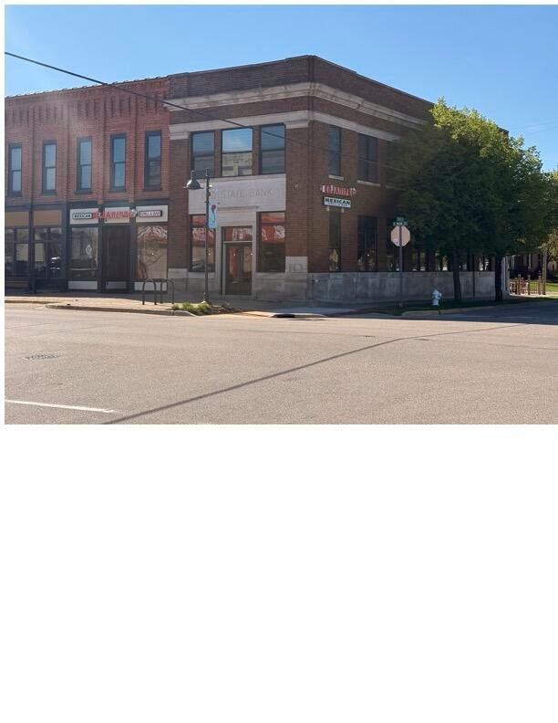 106 E Main Street — photo