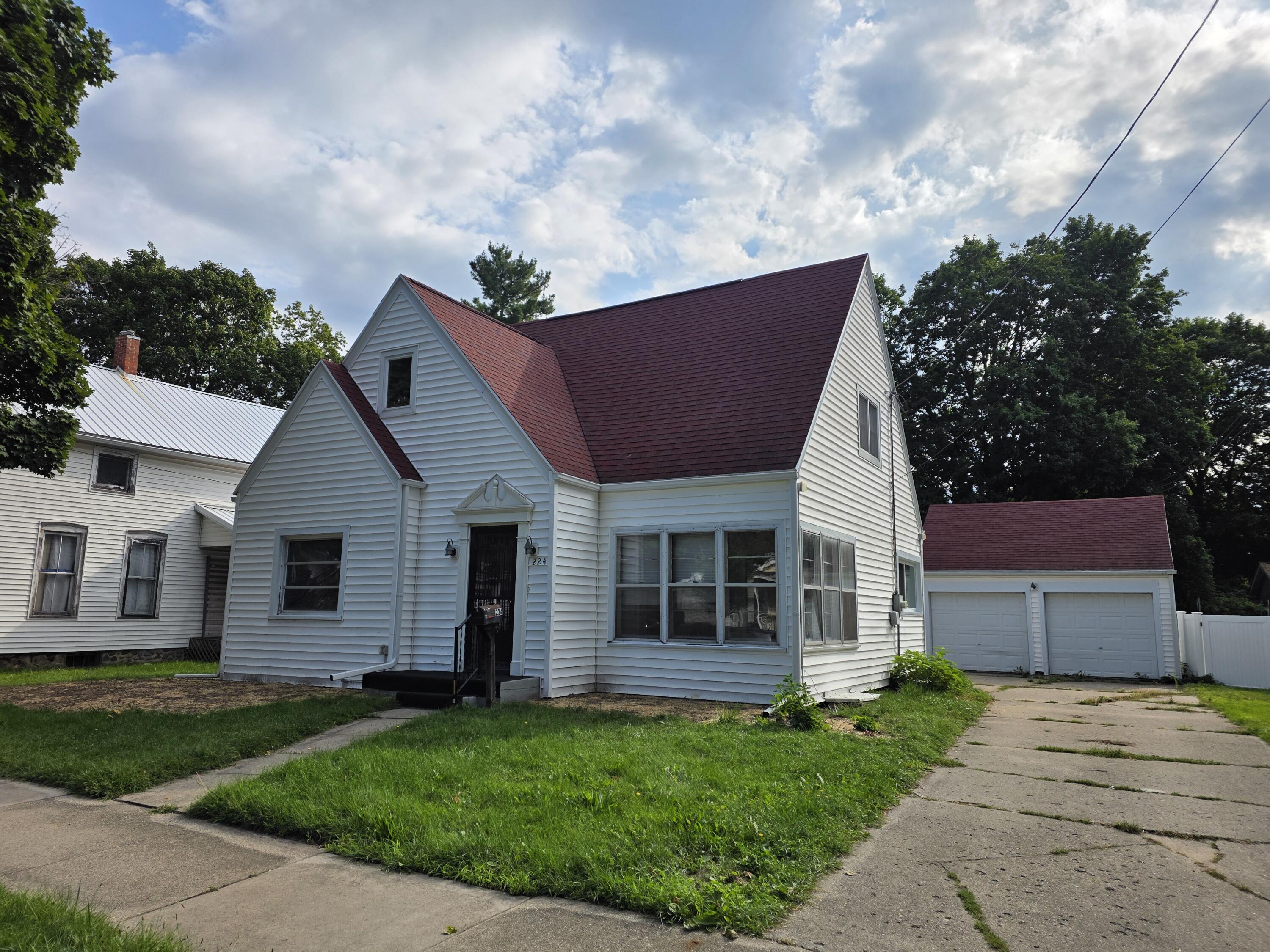 224 N Clinton Street — photo