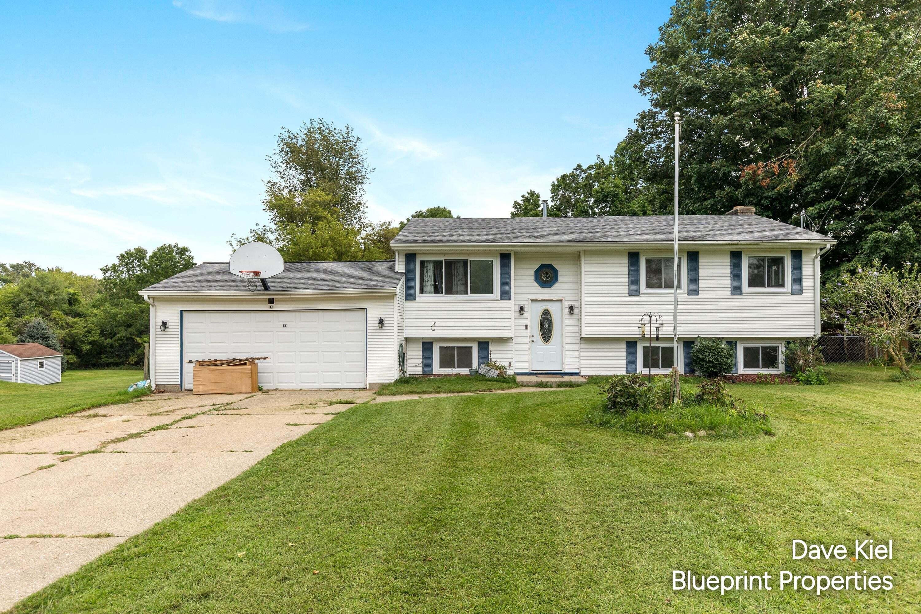 131 Manor Drive — photo