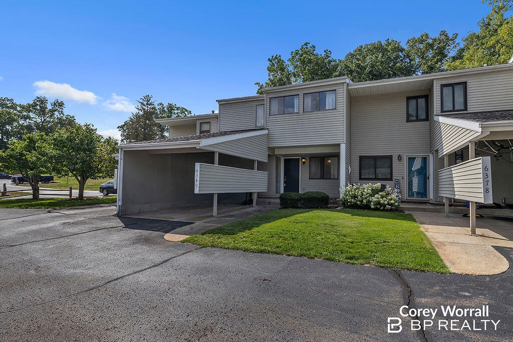 6380 Wainscot Drive SE — photo