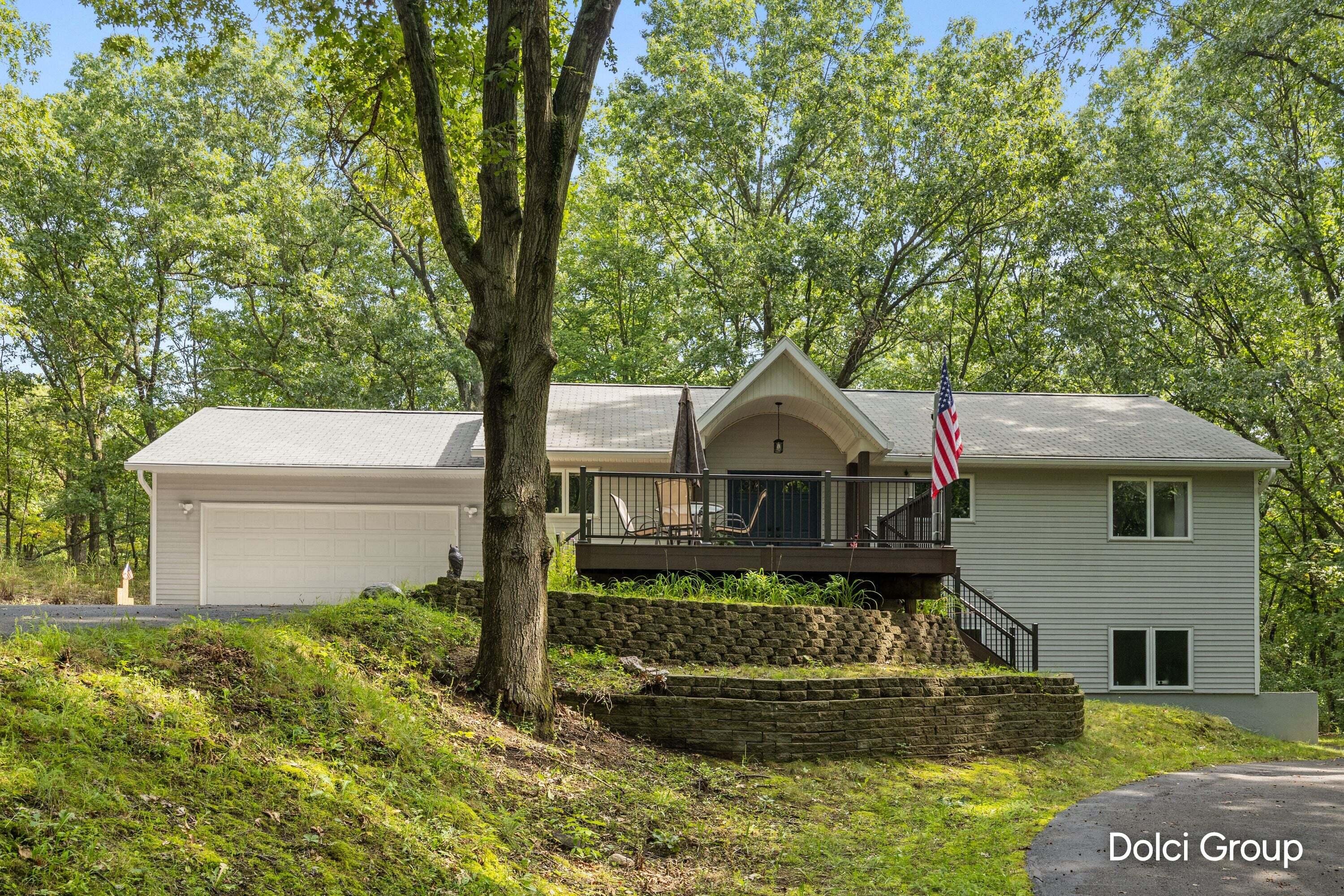 1260 Boynton Hills Avenue SE — photo