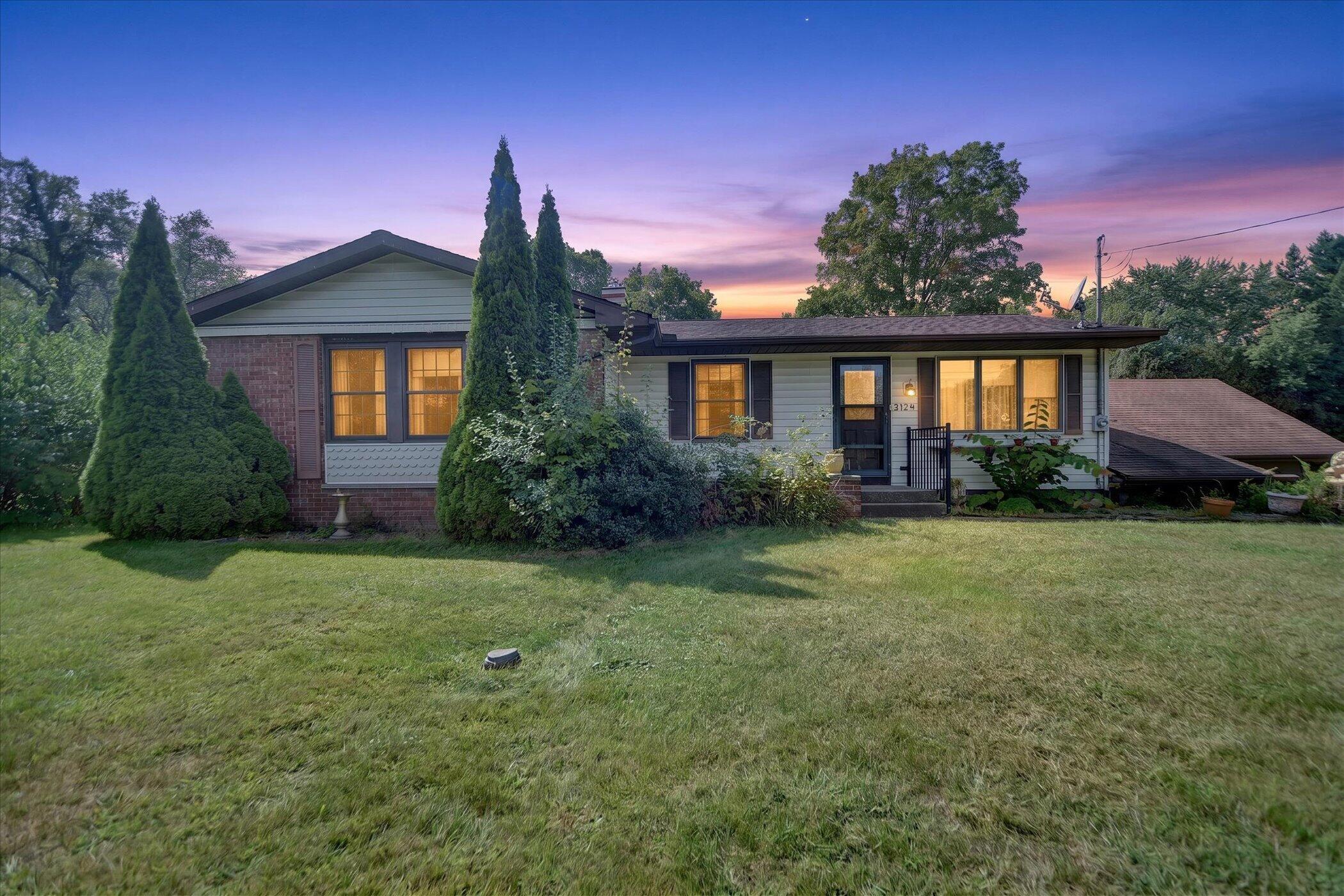 3124 Earl Drive — photo