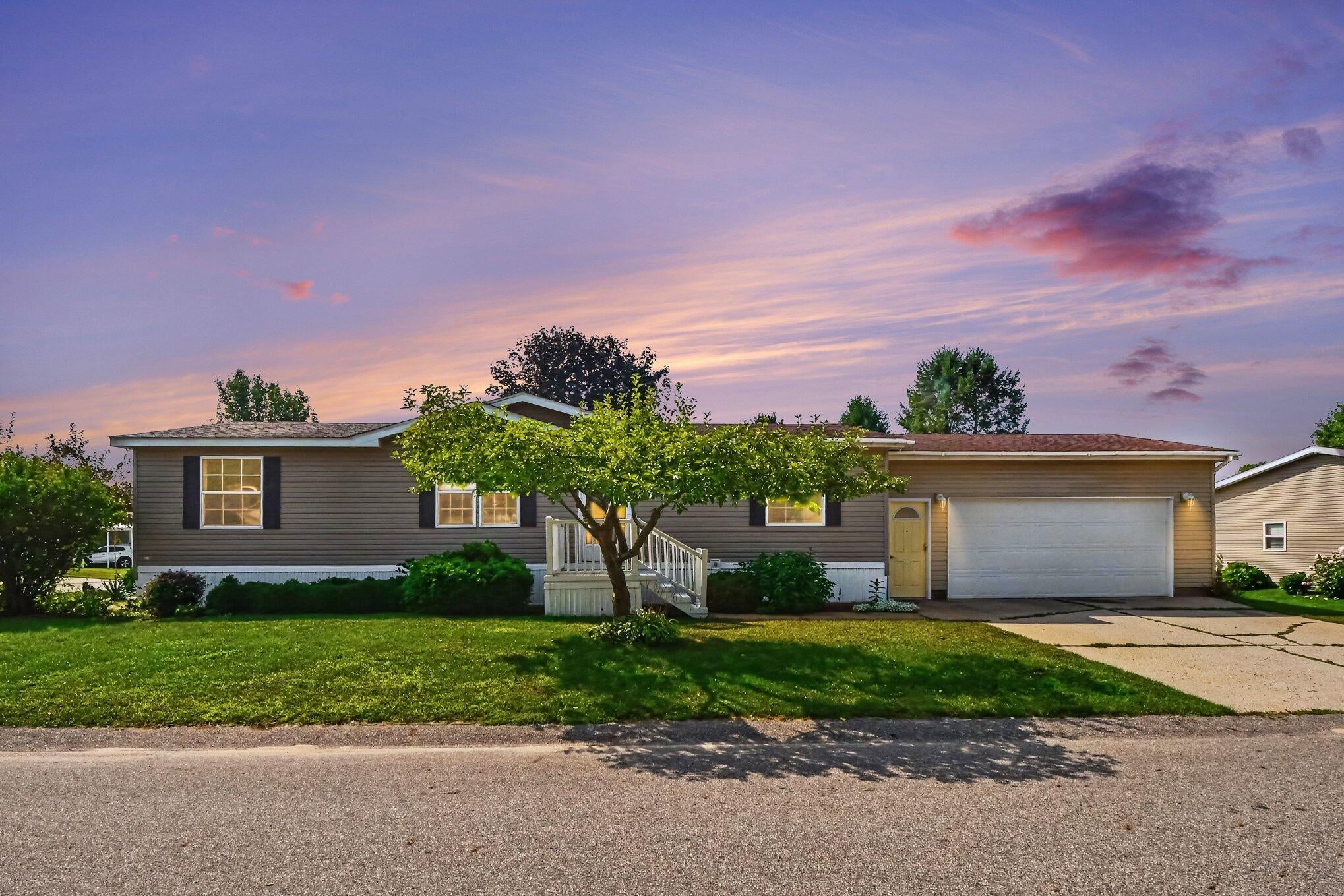 3524 Cloverfield Drive — photo