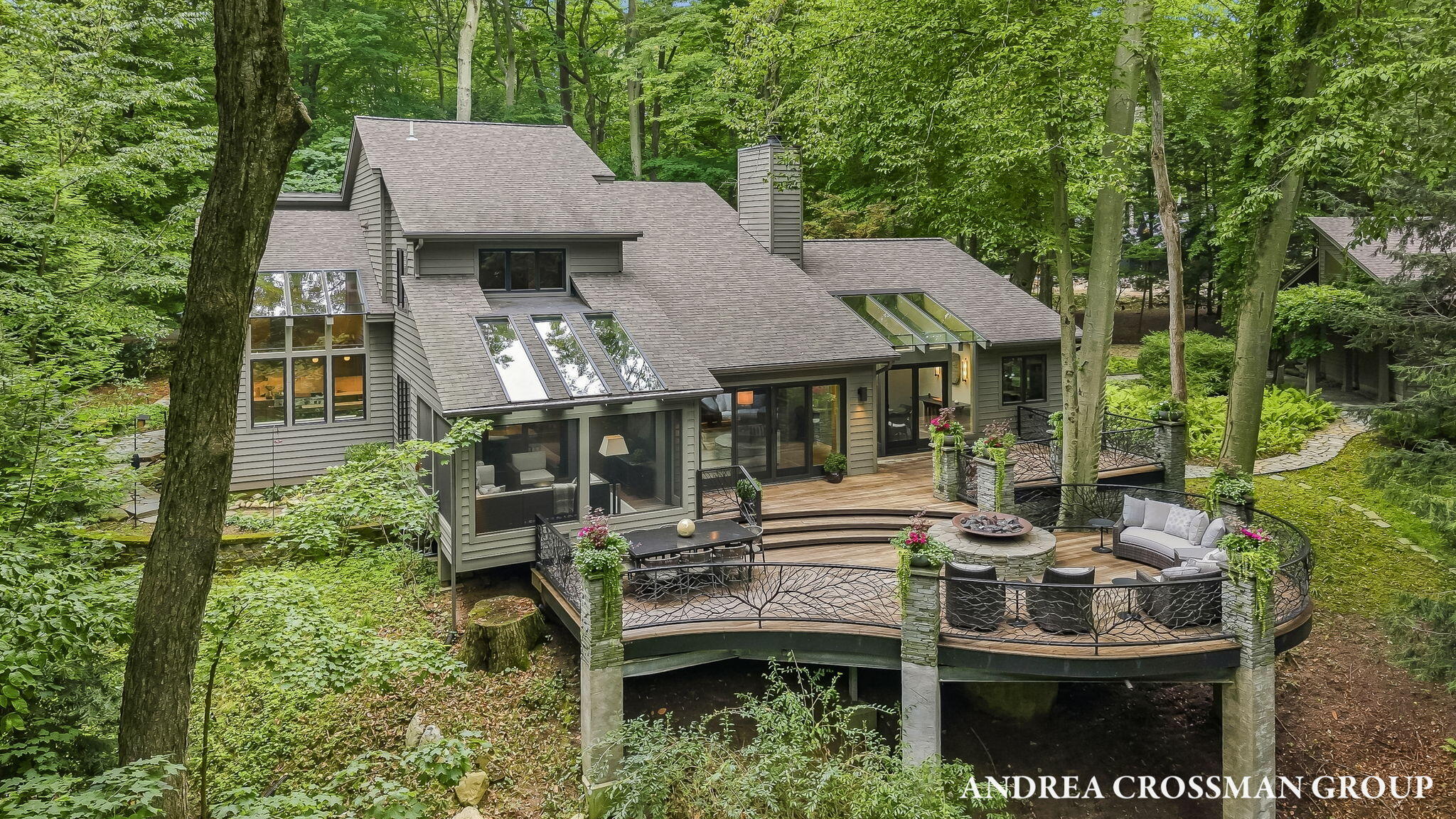 1223-1225 Ash Drive — photo