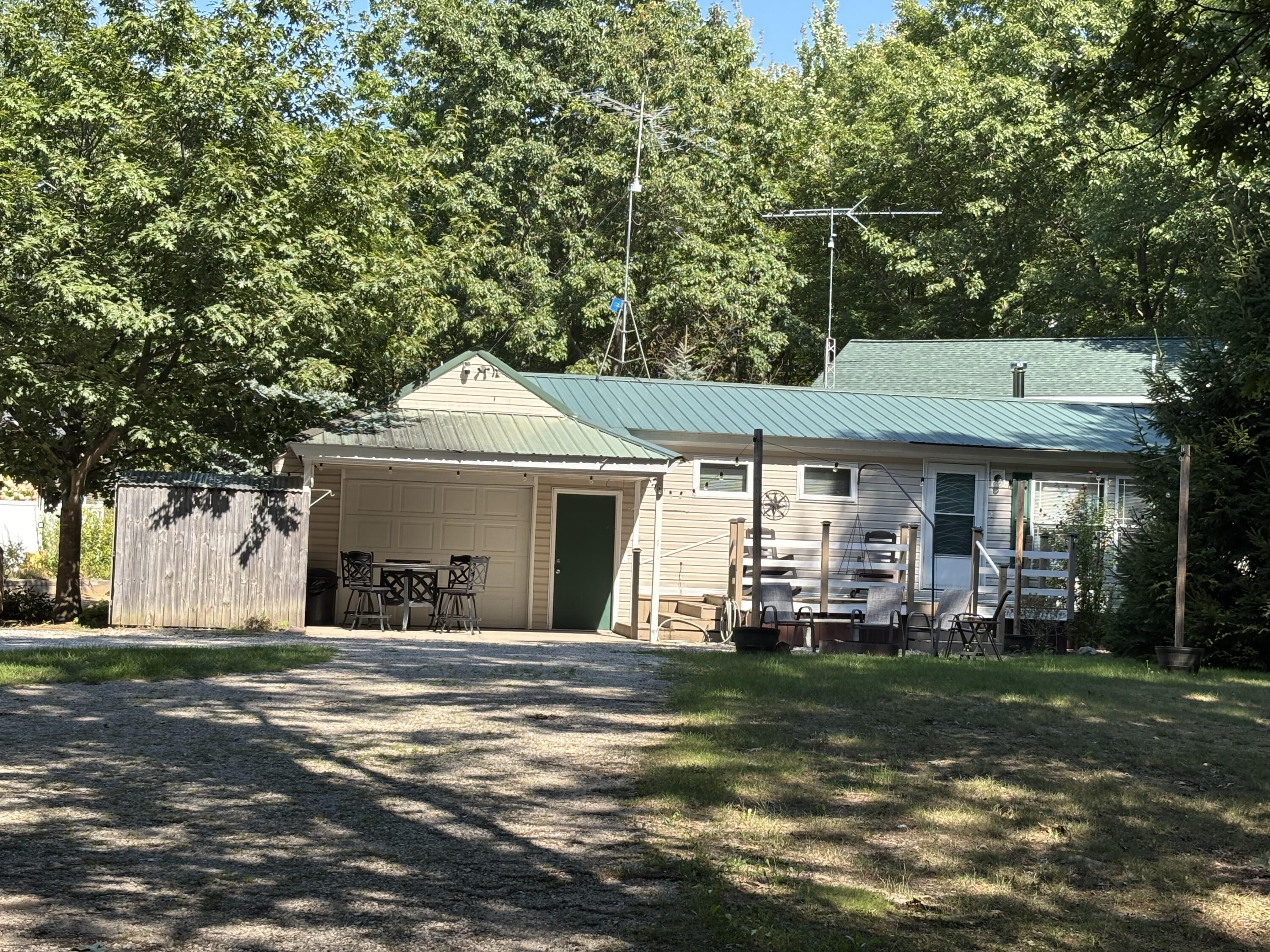 7502 W Tolliver Street — photo