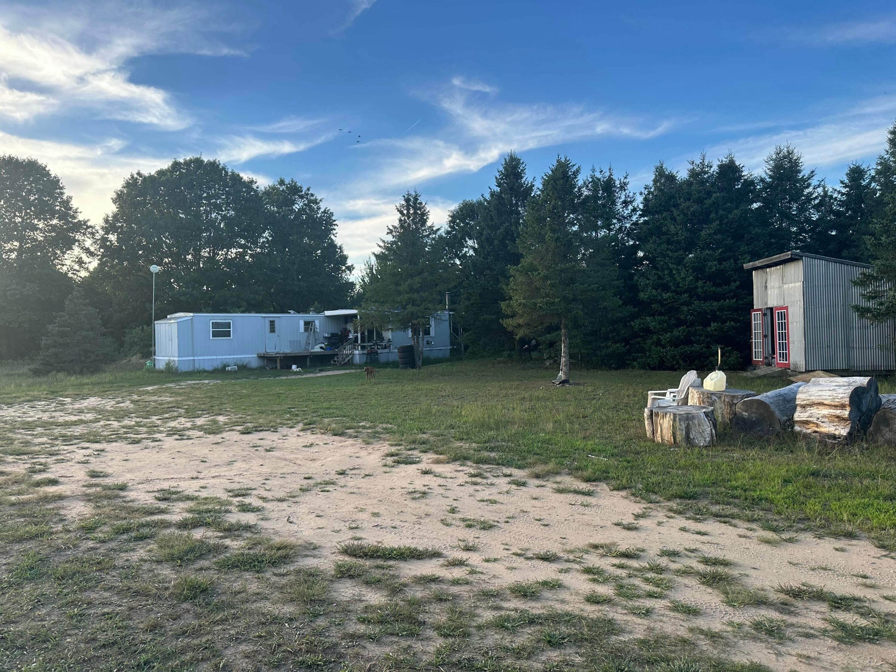 1075 E Madison Road — photo
