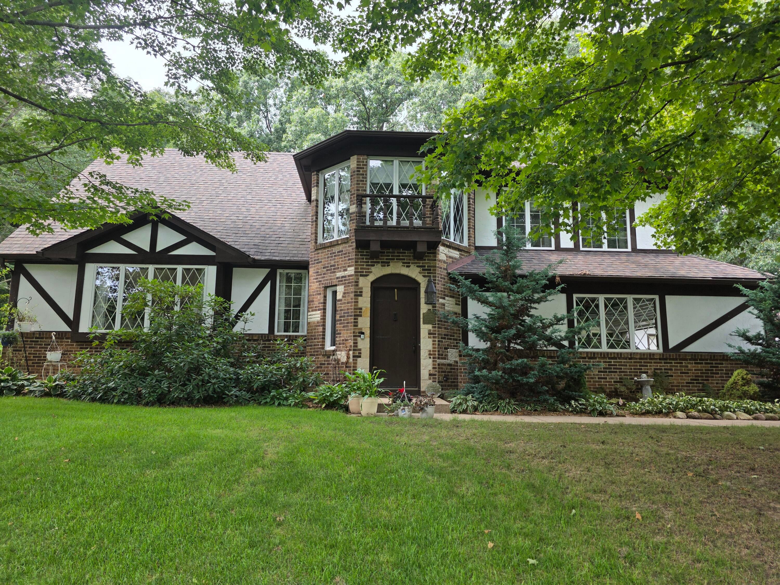 5163 Burning Tree Road — photo