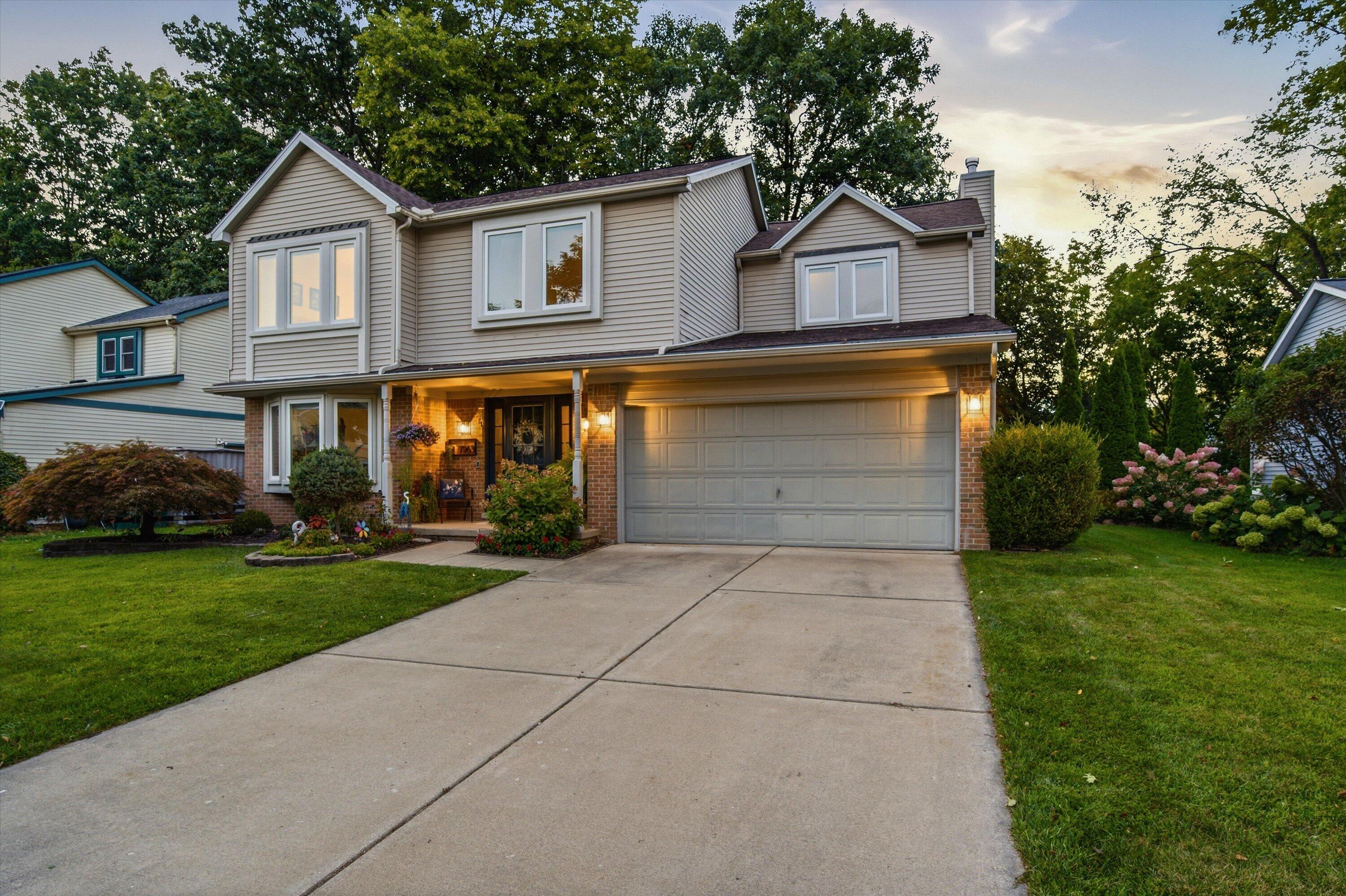 7963 Lake Crest Drive — photo