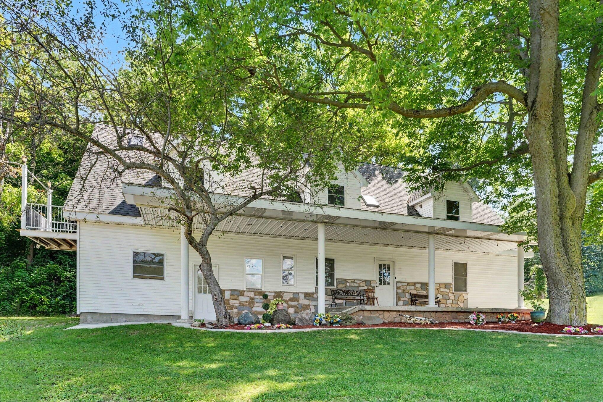 29102 US-12 — photo