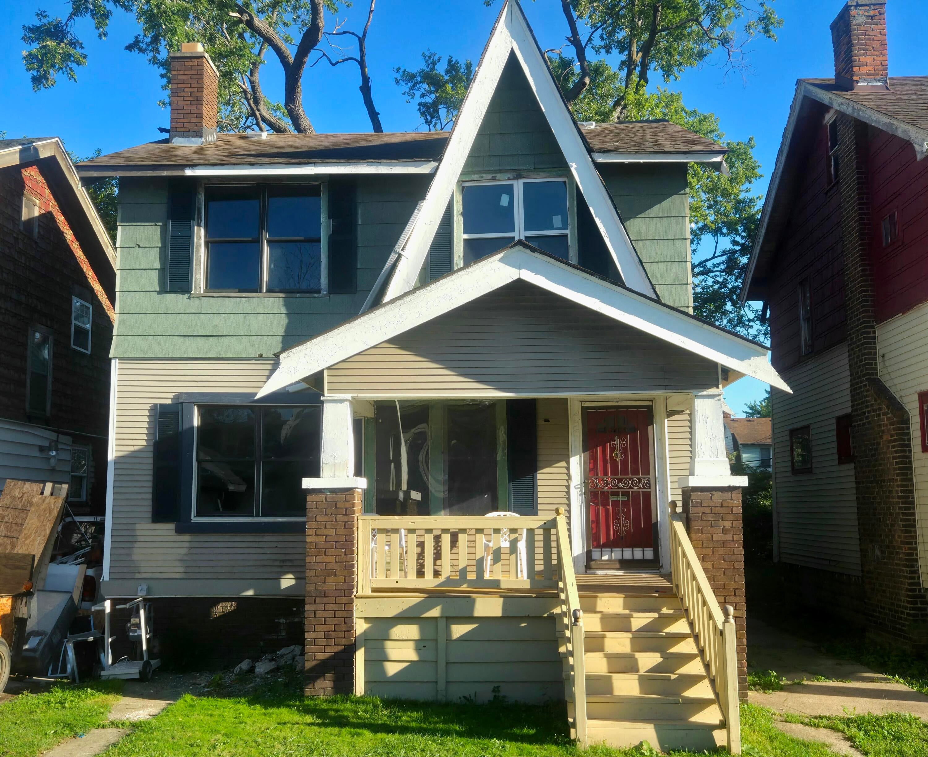 2537 Fullerton Street — photo