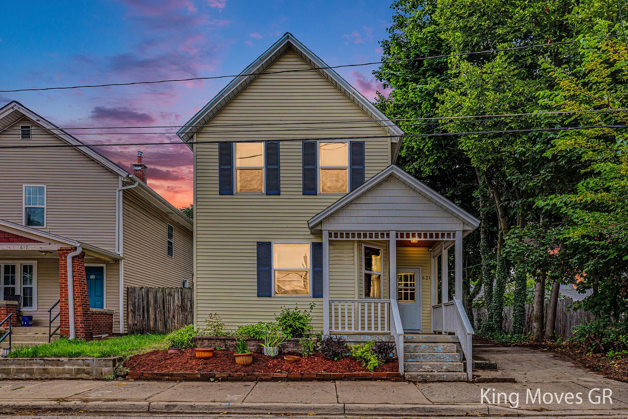 621 Davis Avenue NW — photo